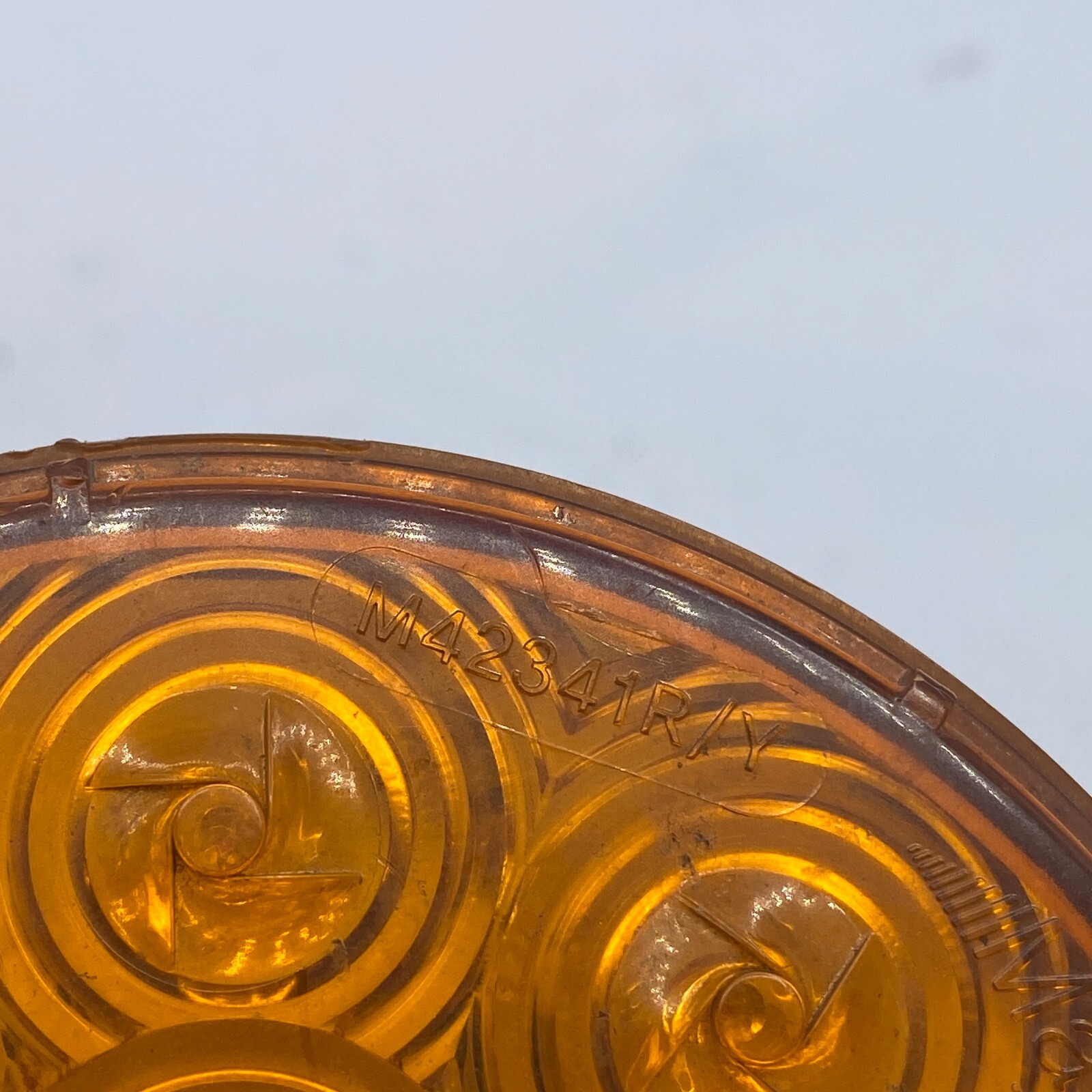 Maxxima M42341R/Y S/T/T/Park Light Led Amber/Red 4-5/16Dia 🔔