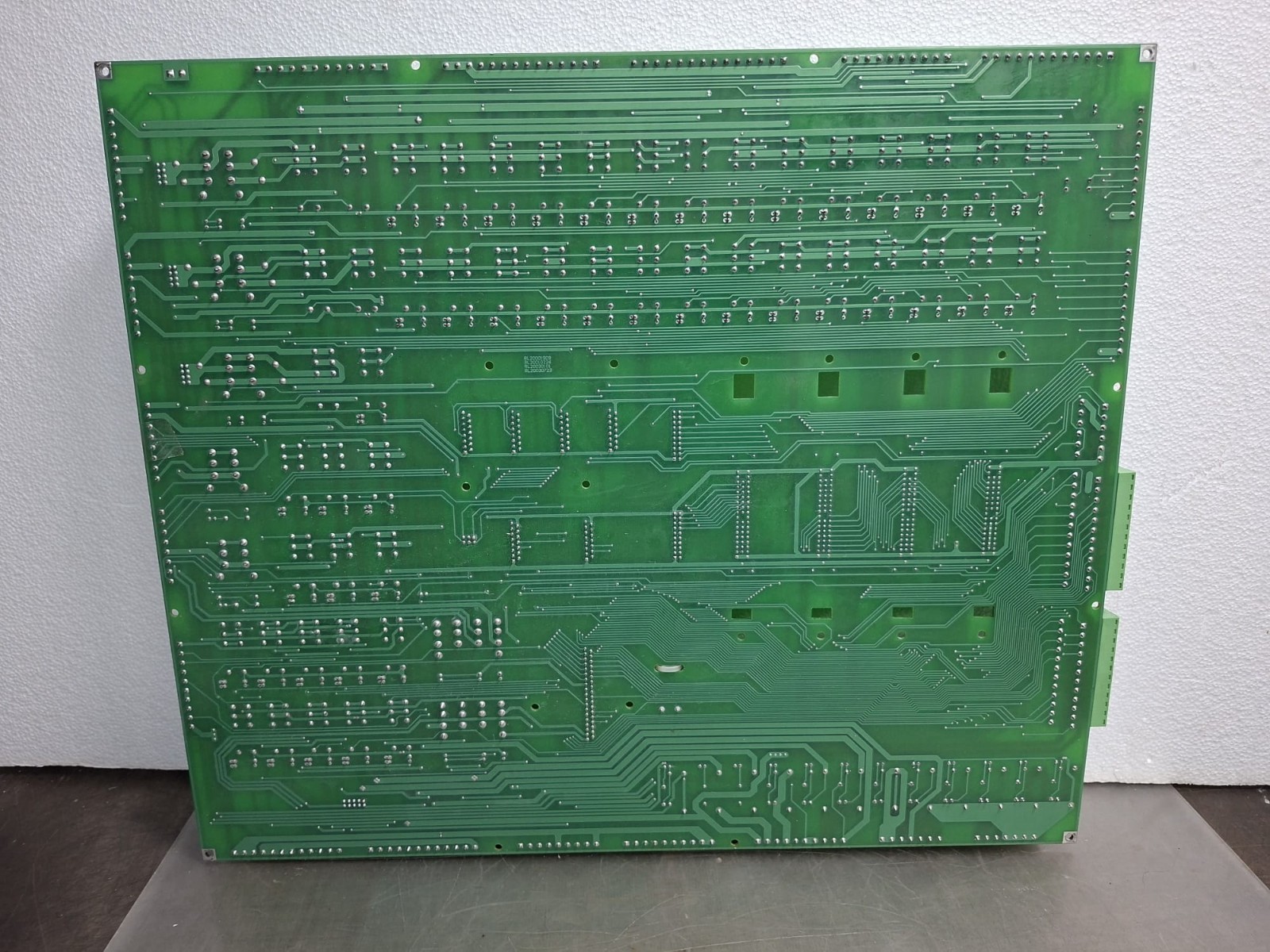 YCM 504-E04-IR02 USED