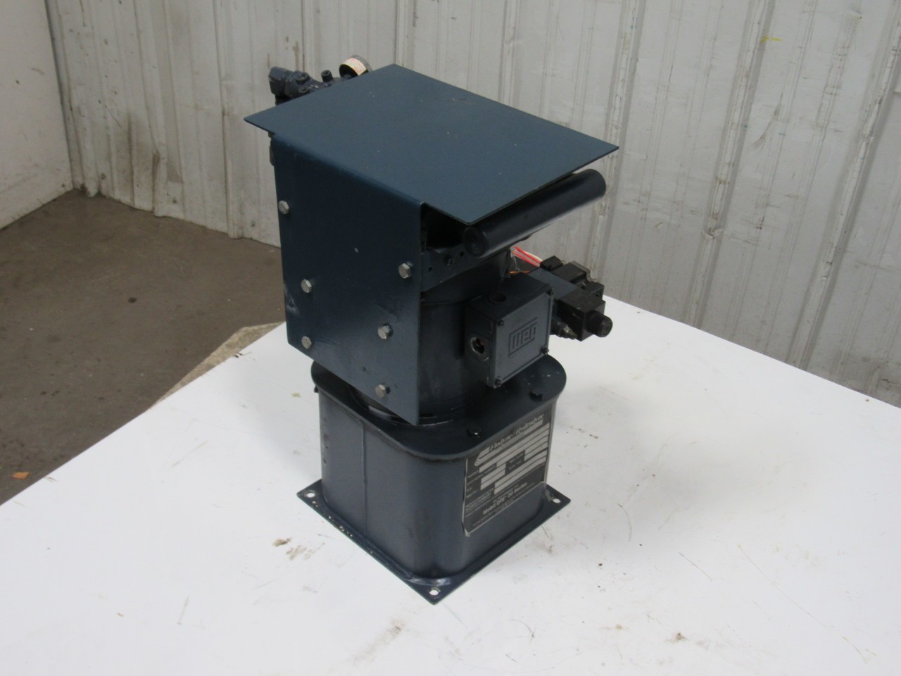 Flodyne Hydradyne 1/2HP Hydraulic Power Pump Unit 650psi .0.42GPM 1-1/2 Gal.