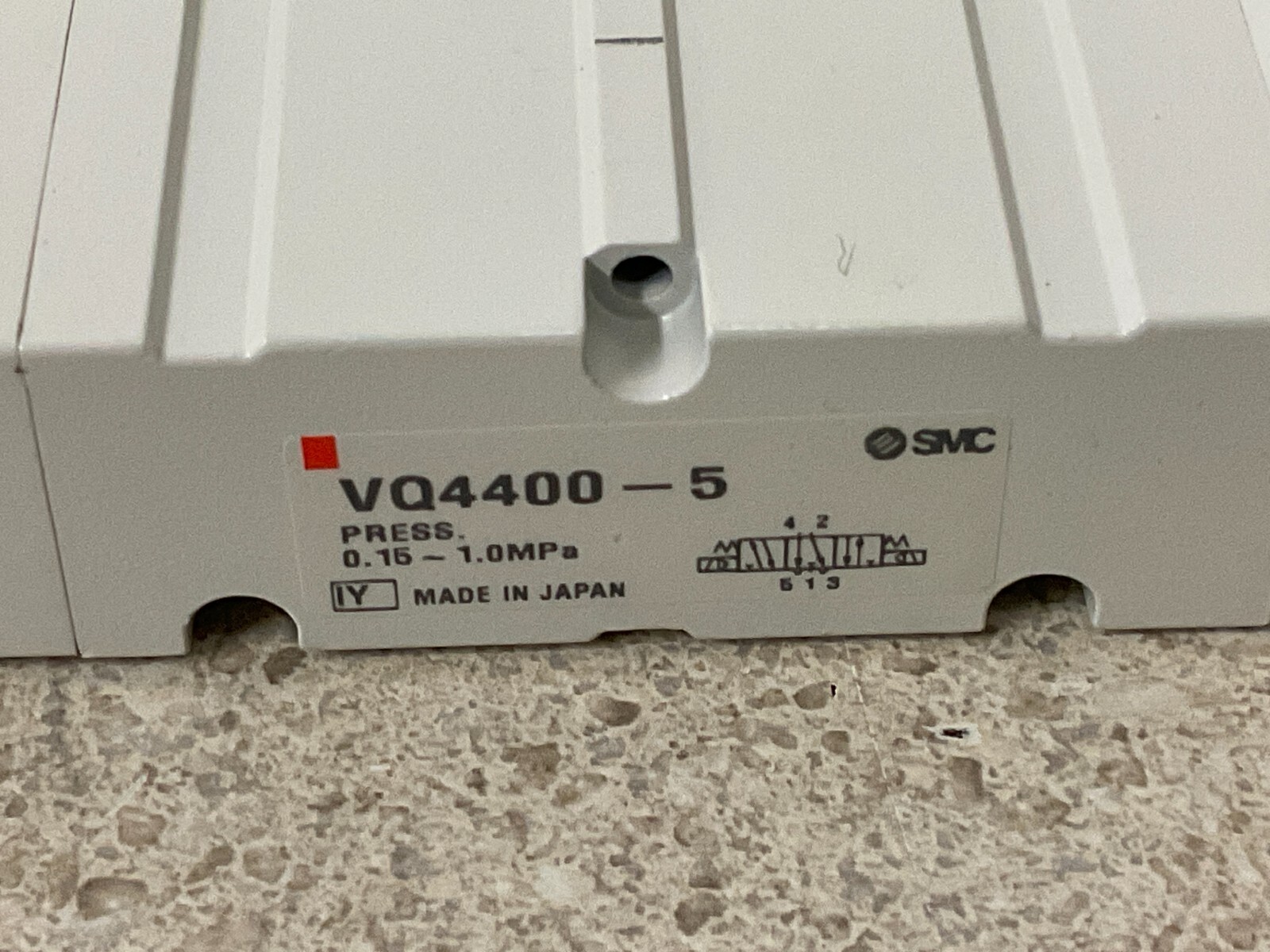 SMC VQ4400-5 NEW