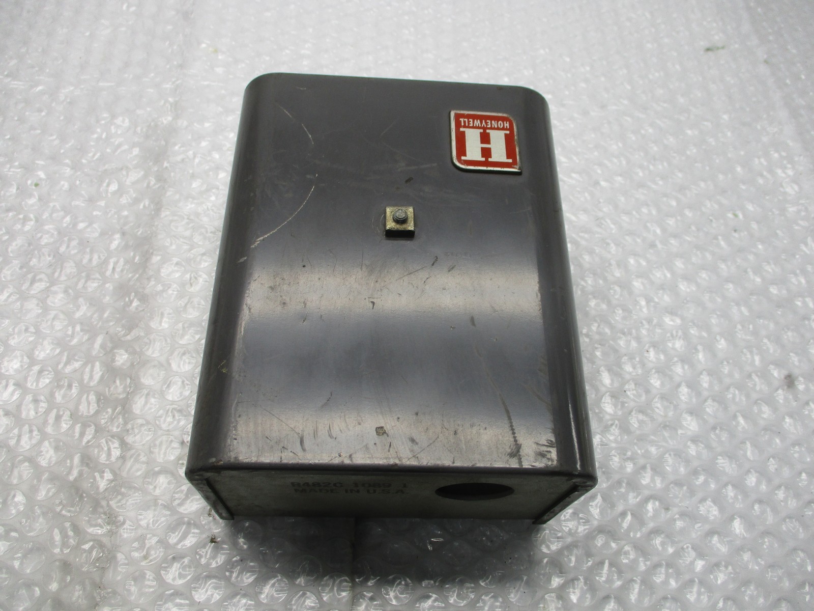 HONEYWELL R482C-1089-1 ENCLOSURE UNMP