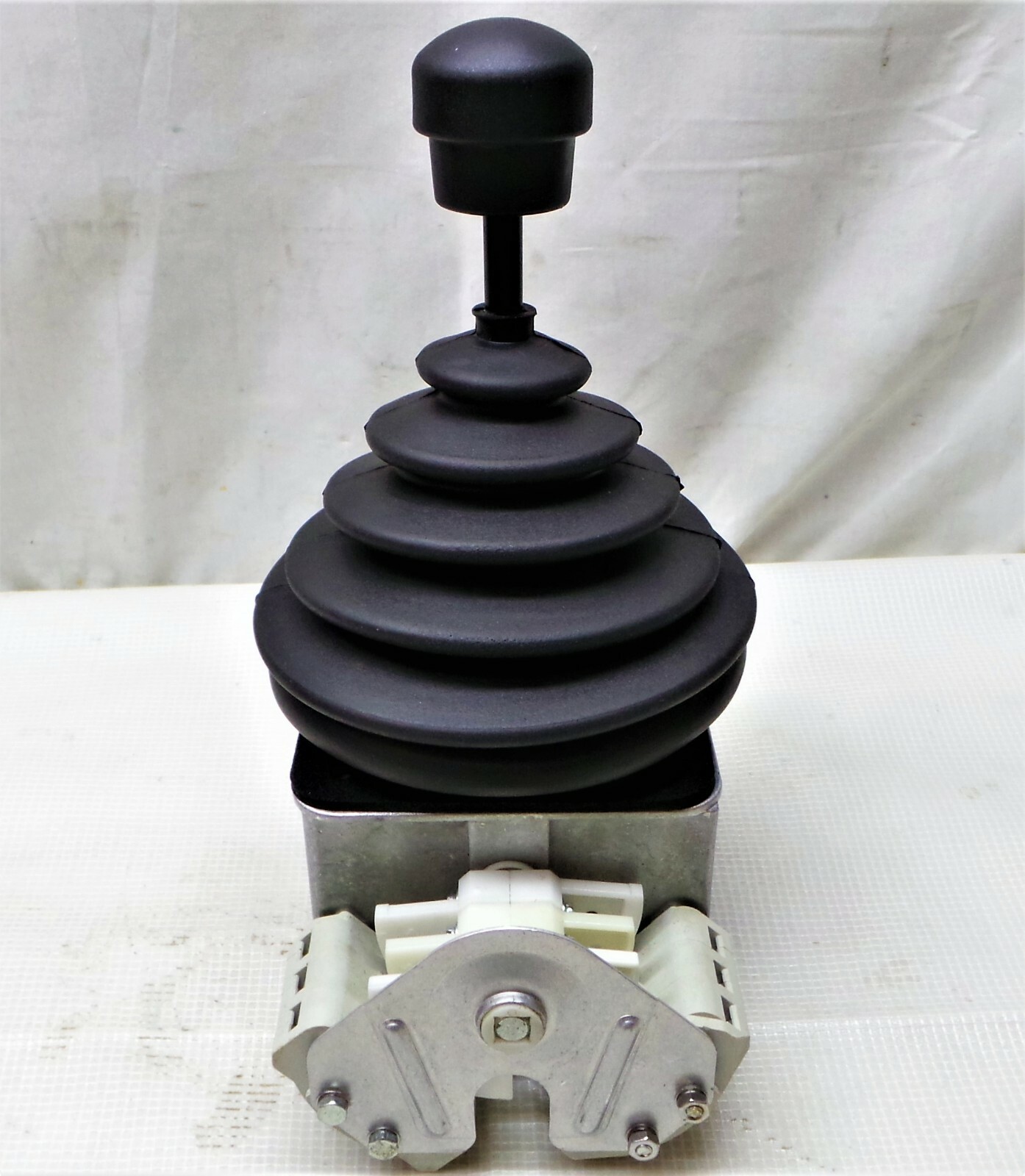 W.GESSMANN CRANE JOYSTICK V31 P5150200087/ S 1519116 / 010-0001.
