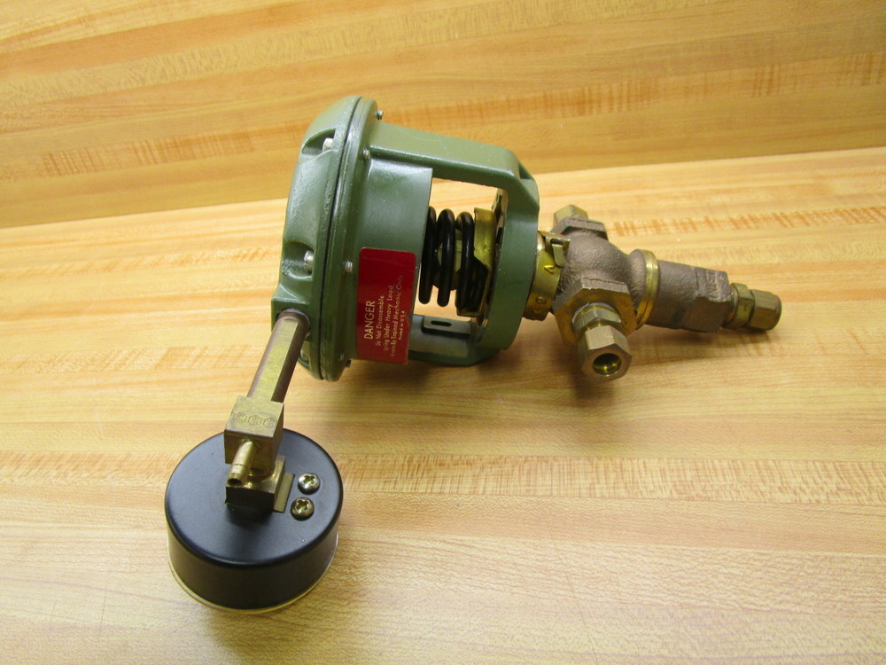 Johnson Controls V-3000-1 Diaphragm Actuator V30001 W/Gauge