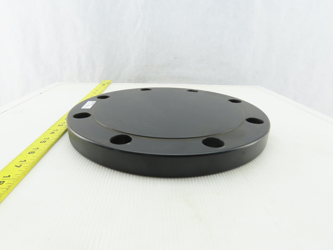 8 Bolt Low-Pressure Steel Unthreaded Pipe Flange Cap Pipe Size 6″