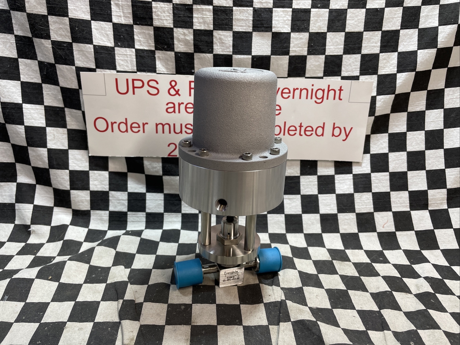 SWAGELOK Actuator Bellows Sealed Valve, SS-4BG-V51-3C, SHIPSAMEDAY #157AQ