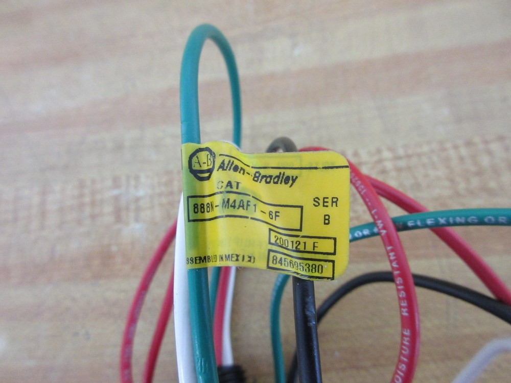 Allen Bradley 888N-M4AF1-6F Mini Receptacle