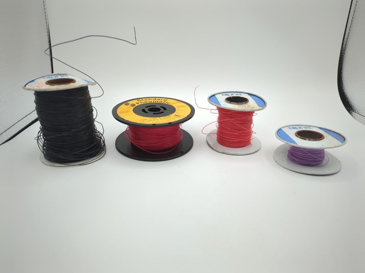 Vintage Alpha & Standard Pneumatic Hookup Wire Spools 1000ft Lot – RD83