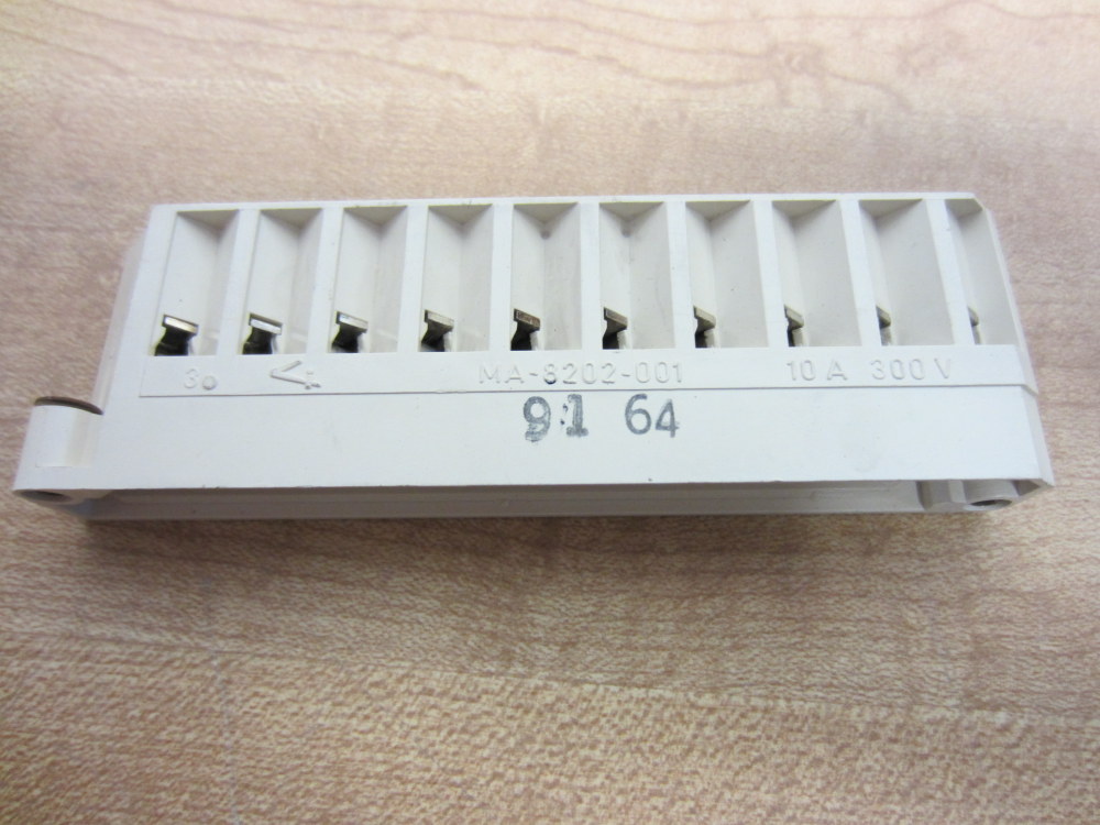 Schneider MA-8202-001 Terminal Block 10AMP 300V (Pack of 2)