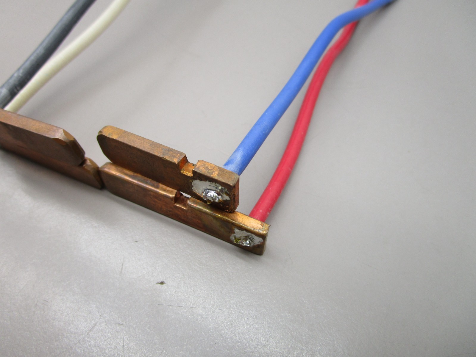 StarLine Track Busway Tap Box Contact Set for Old Style Black Case