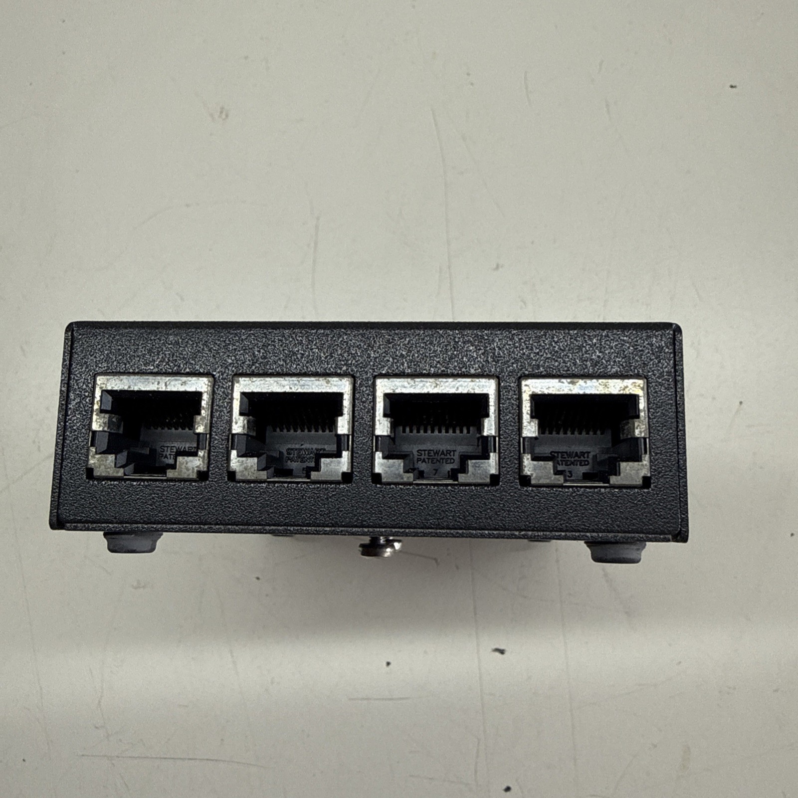 PERLE IOLAN SDS4 Device Server 4-Port Serial Terminal Server