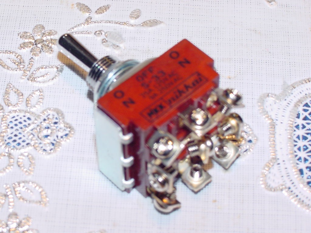 Nikkia NNK S-33, Toggle Switch, 3PDT (Triple Pole Double Throw), 20A 125V, New