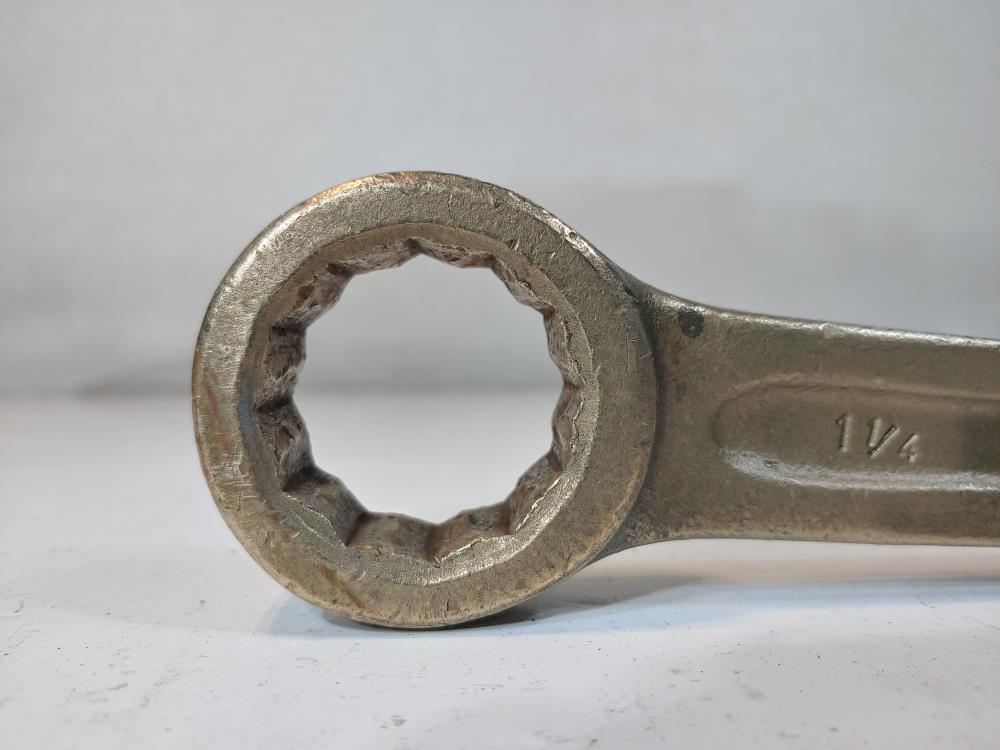Ampco 1-1/4″ Aluminum/Bronze 12-Point Striking Wrench