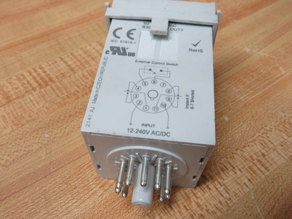 Eaton TMRP5100 Cutler Hammer Multi-Function Timer