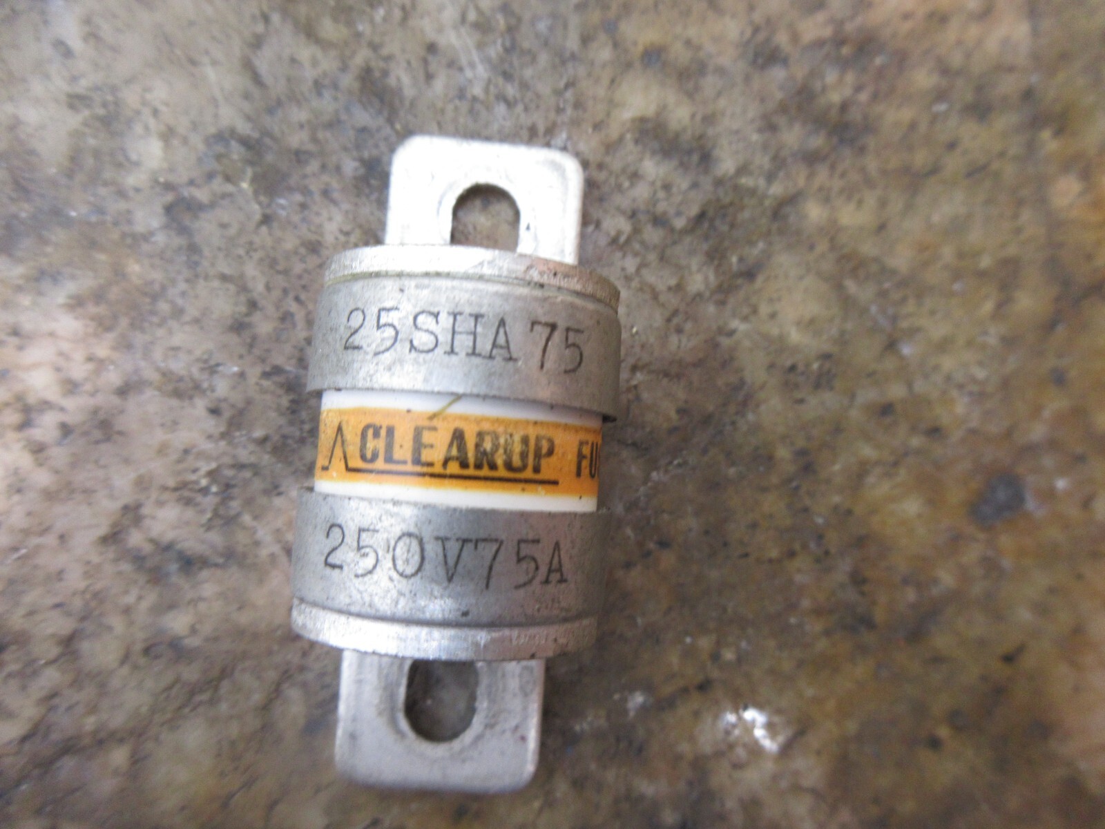 KYOSAN CLEAR UP FUSE 25SHA75 LOT OF 3 PIECES
