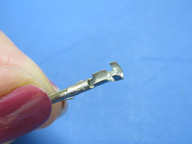 TE CONNECTIVITY 60618-1 Qty of 125 per Lot Pin Contact Tin 18-24 AWG Crimp