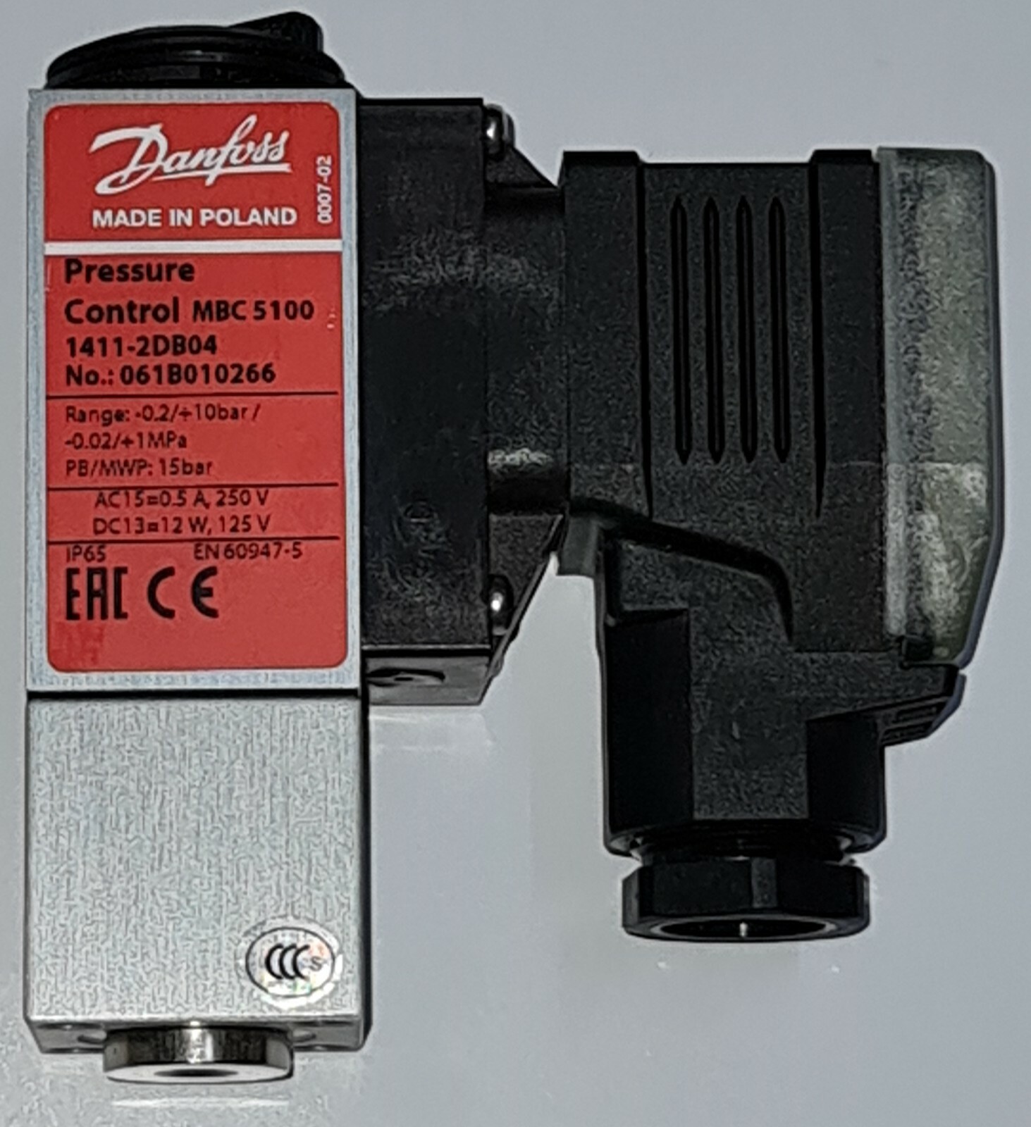 DANFOSS PRESSURE CONTROL MBC 5100 NO.:061B010266 RANGE: -0.2/+10 BAR 3960