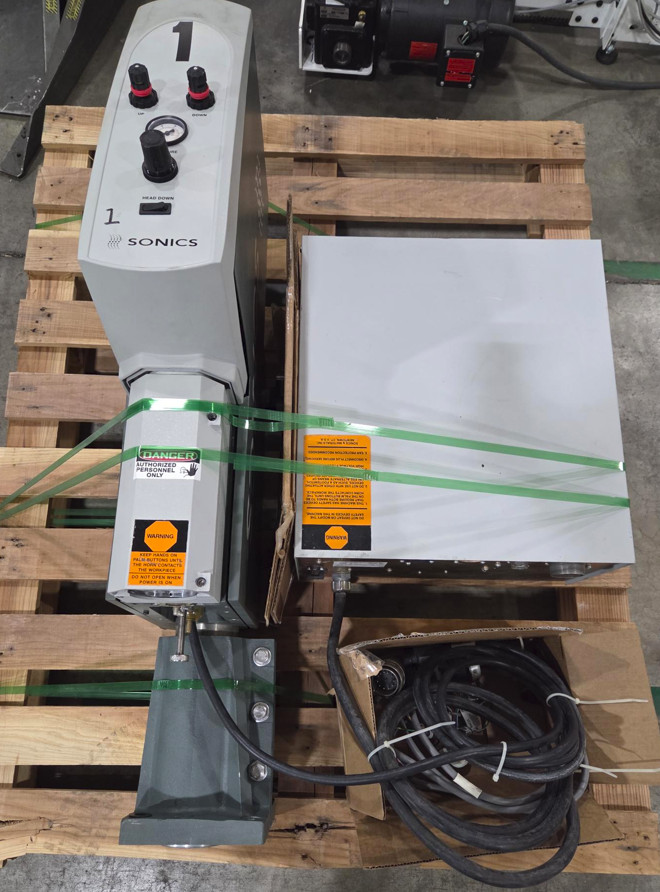 Sonic welding equipment 2050 20 khz GXE3500-20 power supply 3500 watts 230 volt