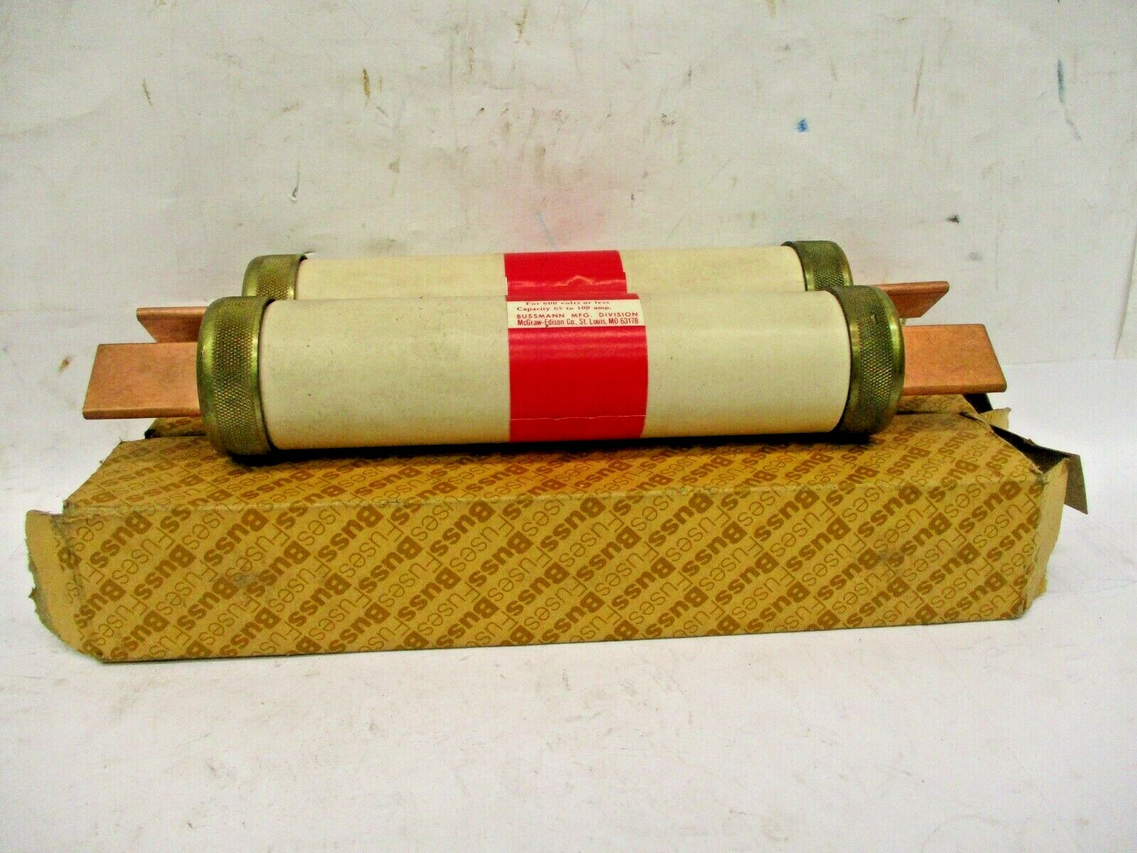 New Open Box Lot of 2 Pieces Super-Lag Res 100 600 Volt Renewable Fuse A4433DN