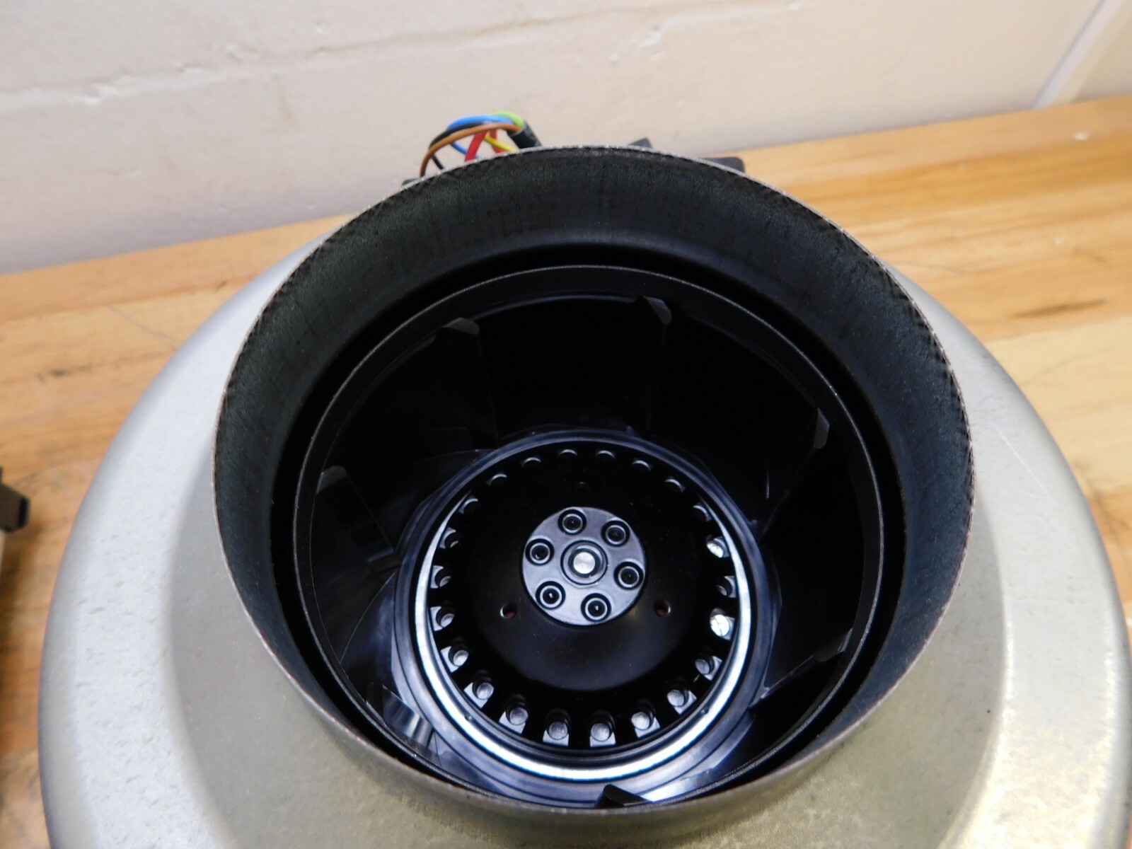 Fantech Enclosed Exhaust Fan 4″ Blade Direct Drive 0.027 hp 100 CFM PB110