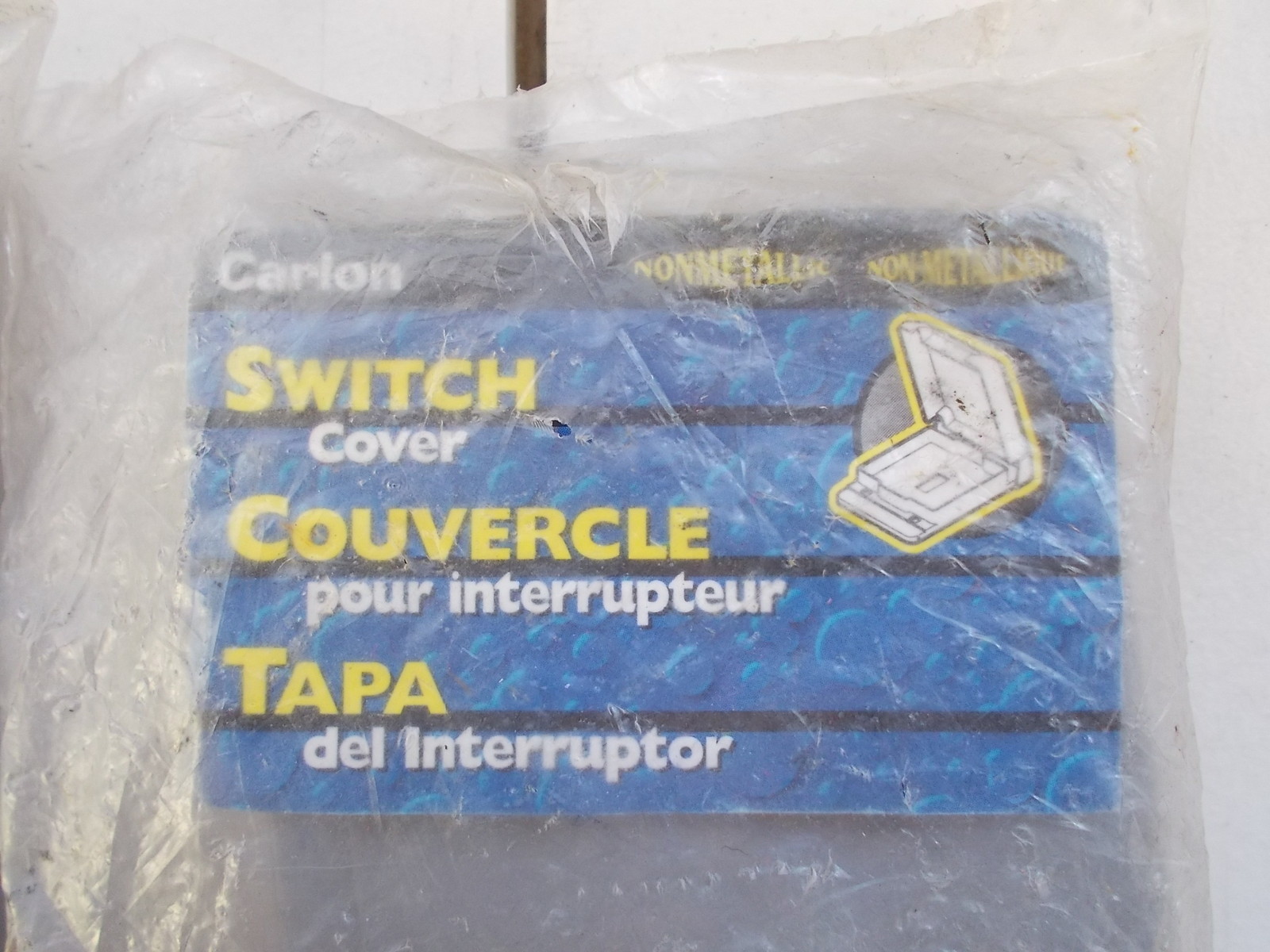 NEW Carlon Non-Metallic Switch Cover, Lot of 2 *FREE SHIPPING*