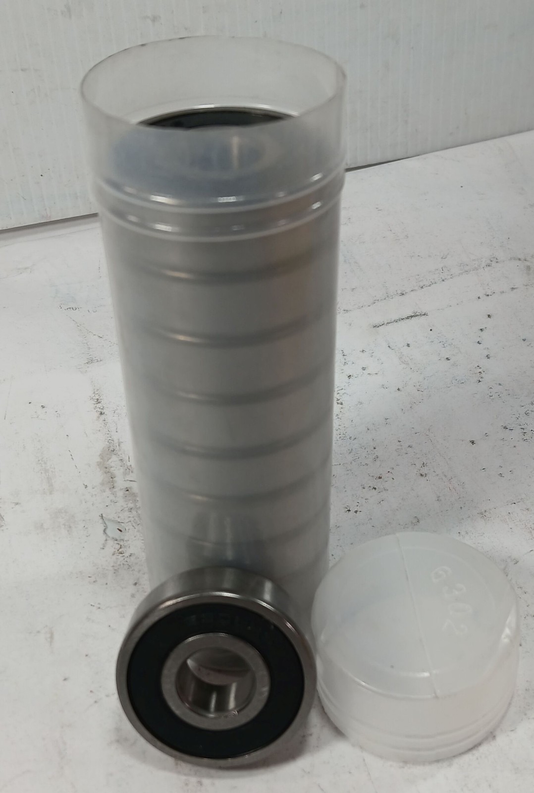 10 NEW DEEG 6302RS RADIAL DEEP GROOVE BALL BEARING NNB ***MAKE OFFER***