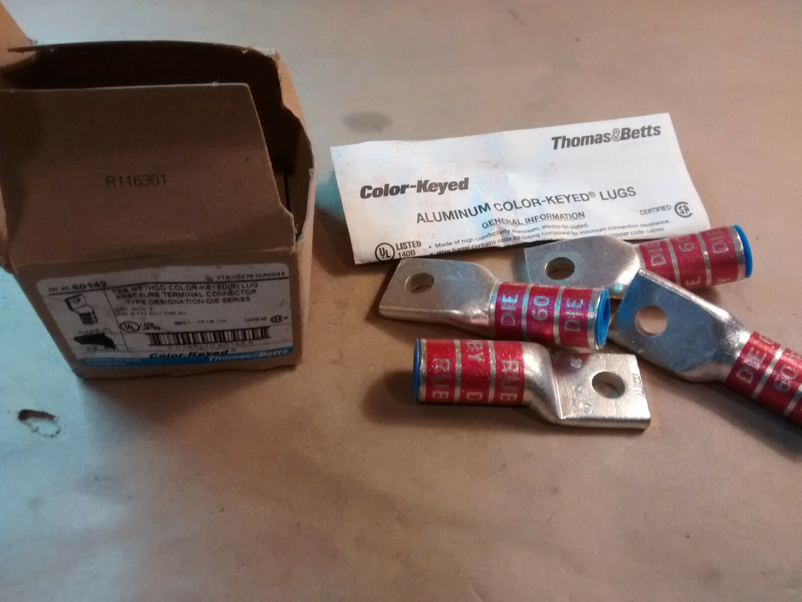 4 T&B Color Keyed Lug Pressure Terminal Connect 3/8″ Bolt 3/0 Str CU or AL 60142