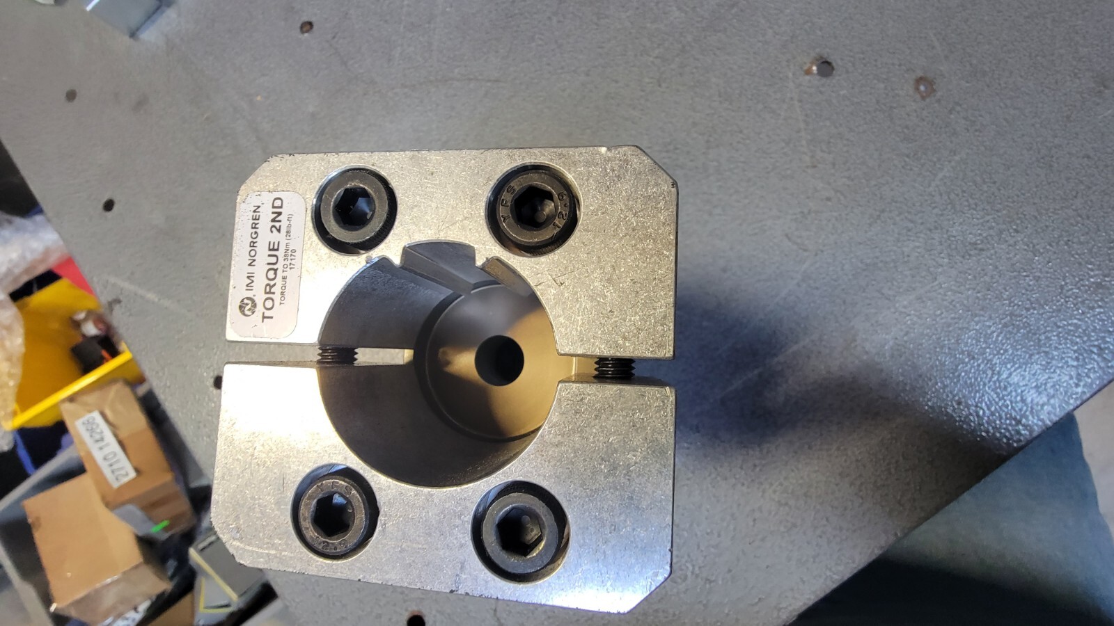 IMI Norgren LRA204NANNNN LINK RAIL ADAPTERS NEW OLD STOCK FREE SHIP LOC R1