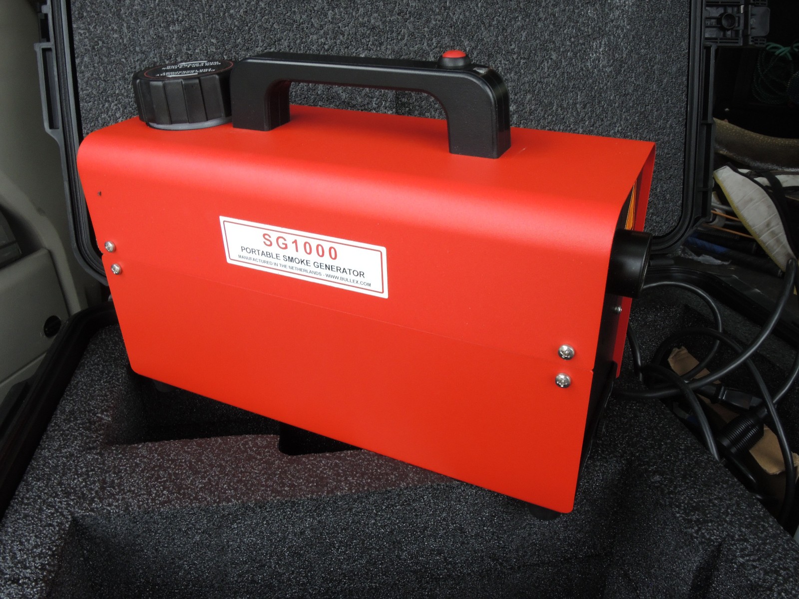 NEW! Lion/BullEx Smoke Generator 1000 SG1000 for Fireman Training in Hard Case
