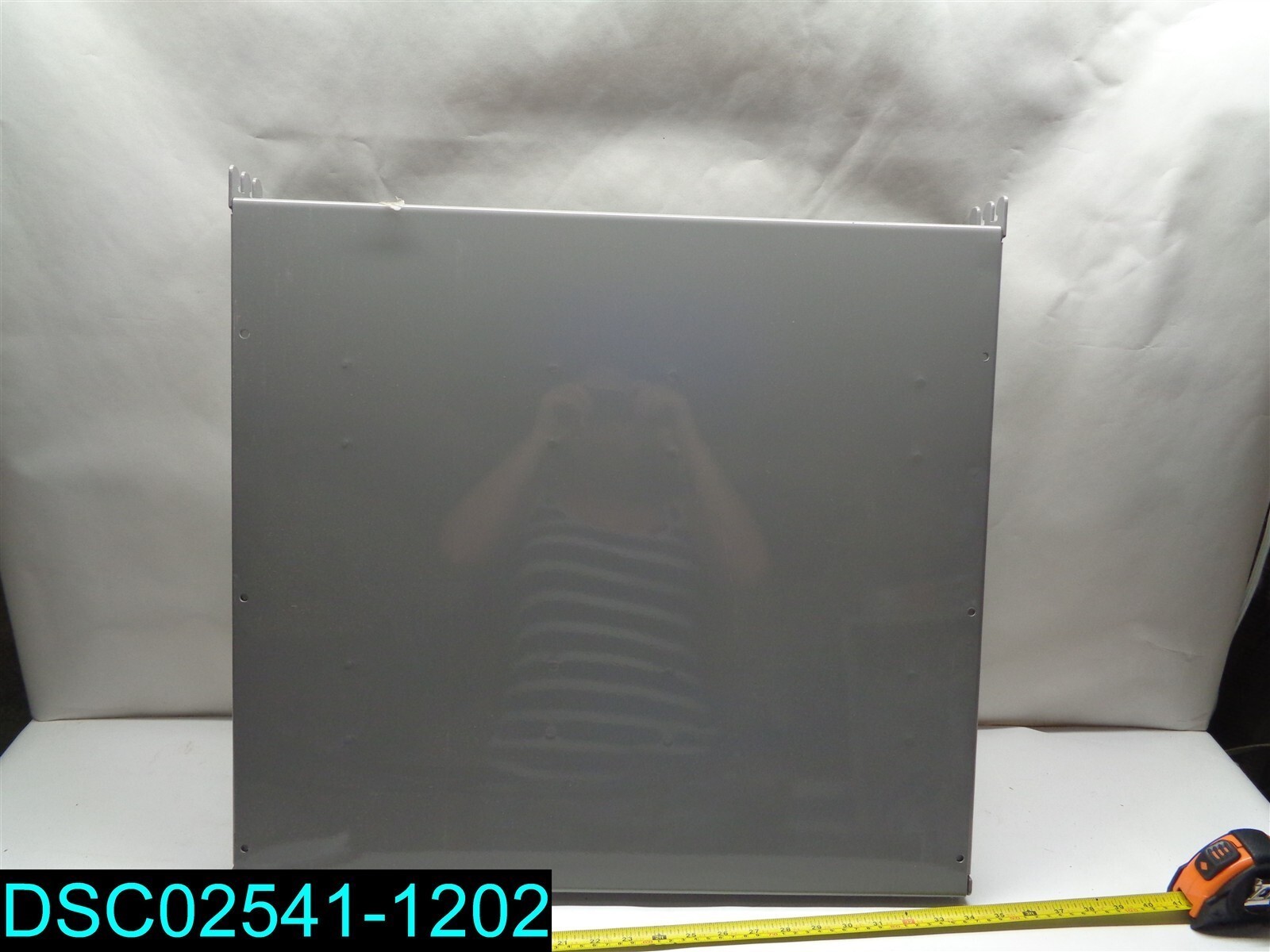 Track Bracket Shelf 24″ WIDE X 22″ DEEP