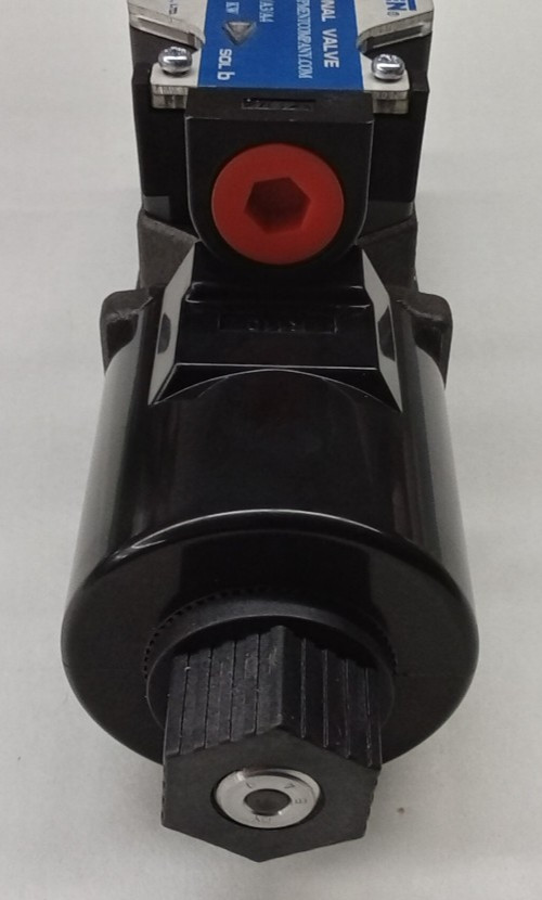 YUKEN Directional Valve DSG-03-3C4-R100-C-50 VK314717-0-0A