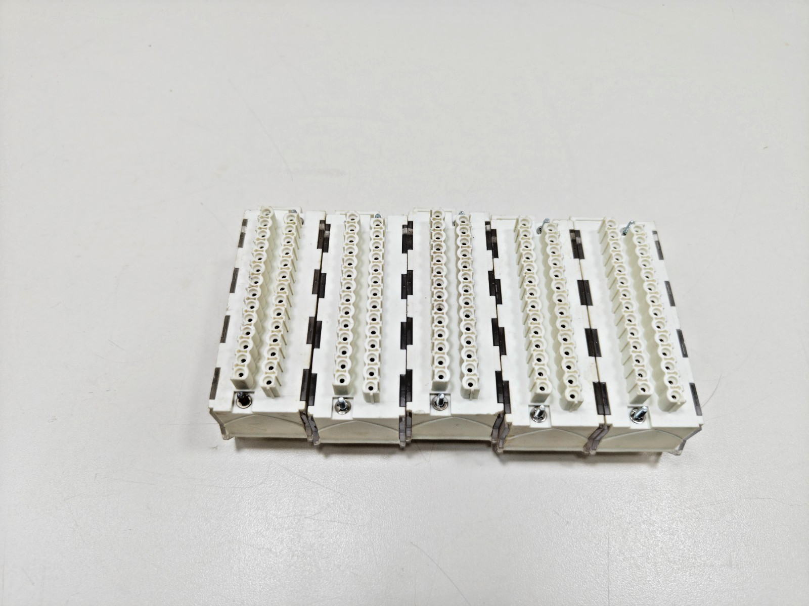 (5Pcs) BMXFTB2800 Schneider Electric 28-Pin Removable Caged Terminal Blocks PV01