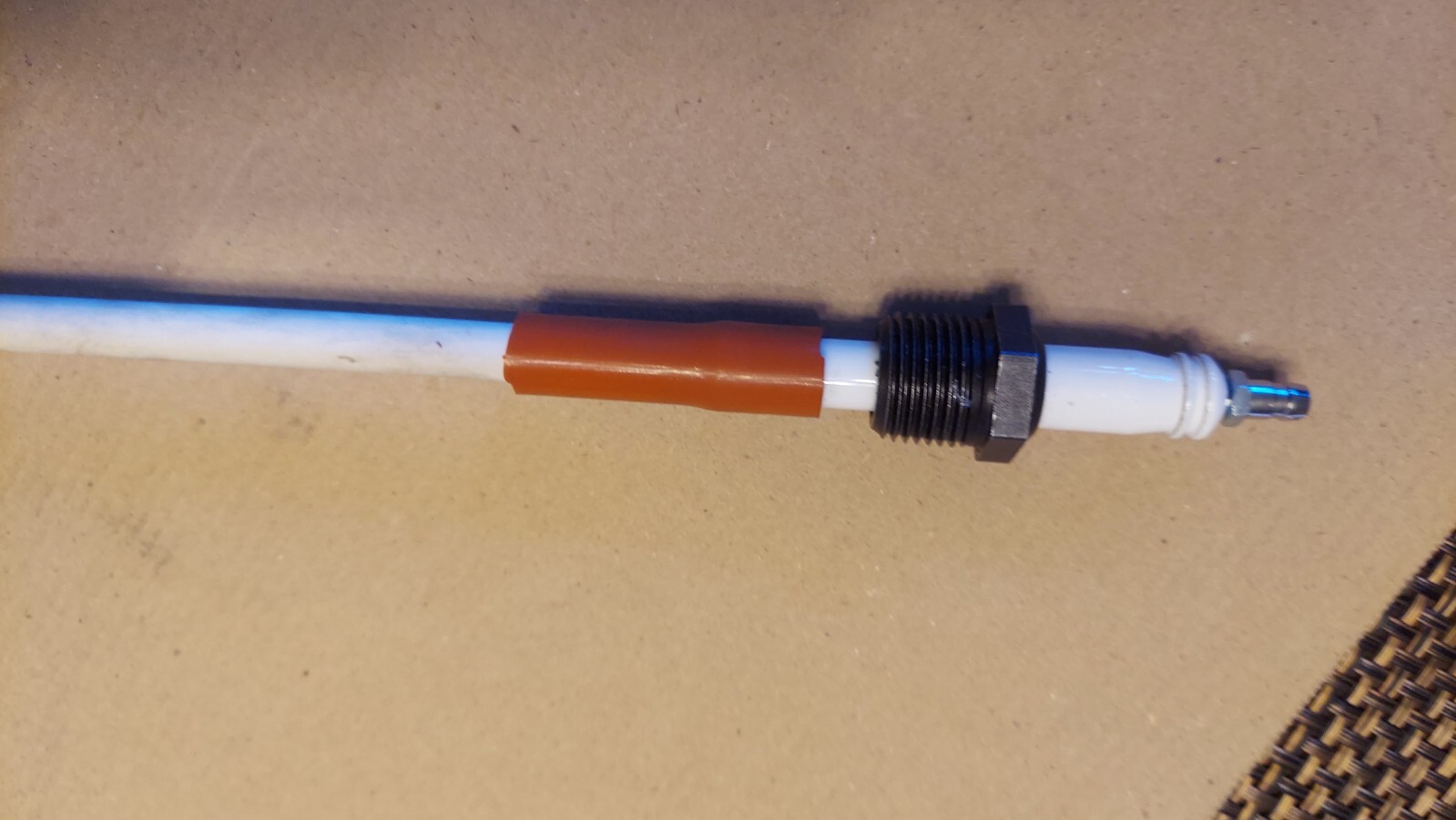 New Power Flame F12051 NVC Electrode Igniter 31.50″
