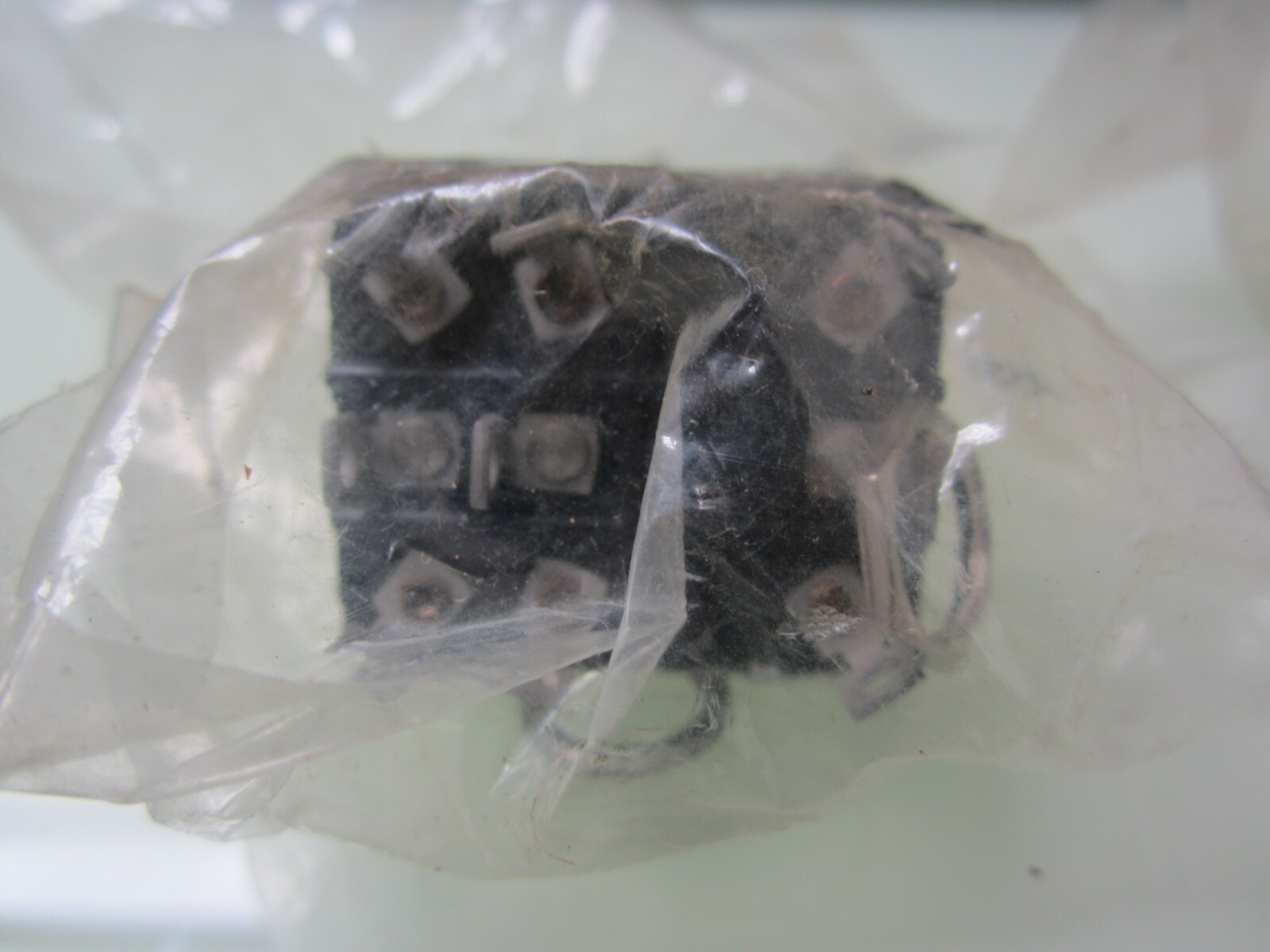 2 Arrow Hart 82617 Toggle Switchs 1 COLE H. 1 CARLING 4X203 switches