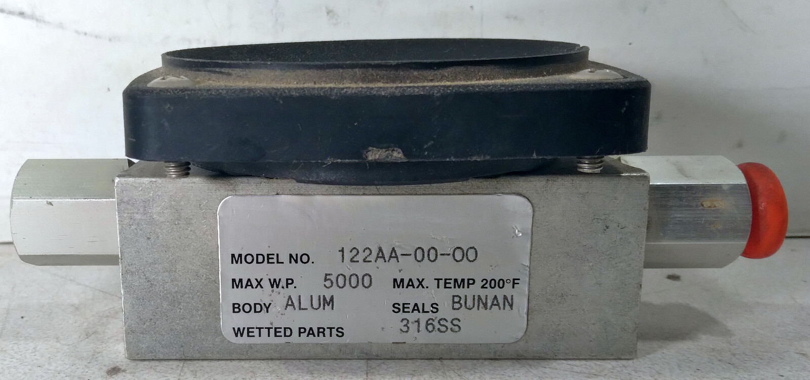 1 NEW PNEUMATECH 122AA-00-00 DIFFERENTIAL PRESSURE GAUGE NNB ***MAKE OFFER***