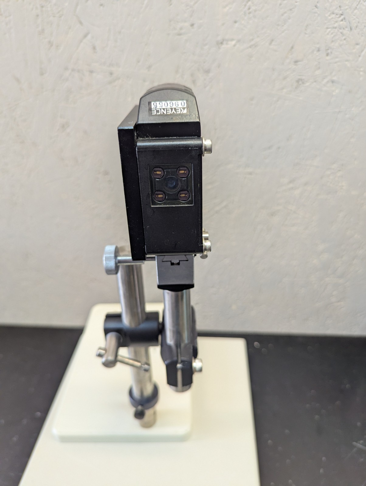 Keyence LT-8010 Laser Displacement Sensor with LT-8105 Meter & LT-V201