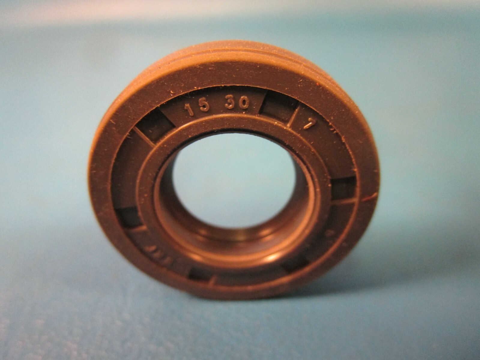 SKF 564044 Single Lip Oil Seal 15X30X7 HMS5 RG (Chicago Rawhide)