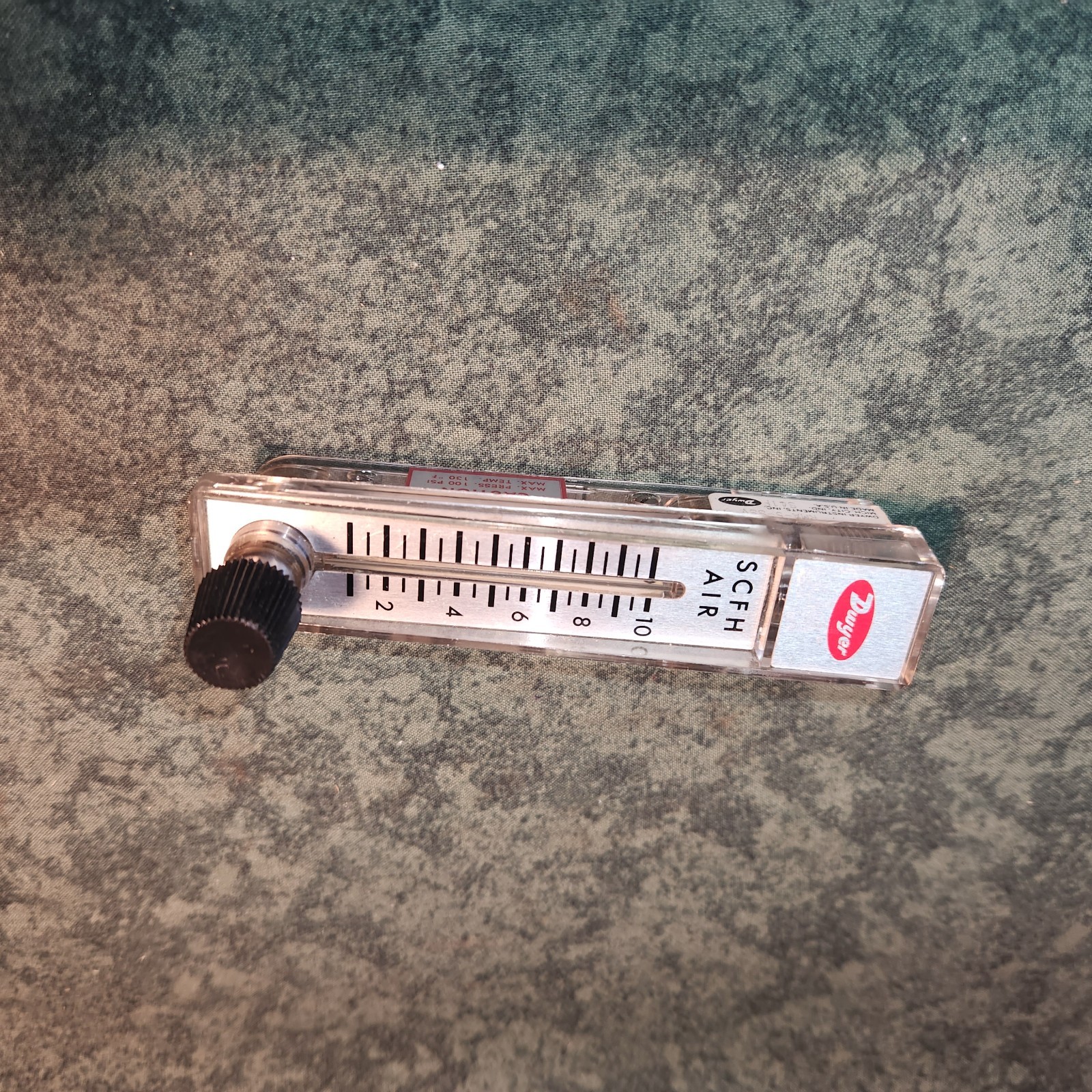 ~Dwyer Flow Meter 0-10 SCFH Flow Meter Tube Gauge (45251-05-C2)