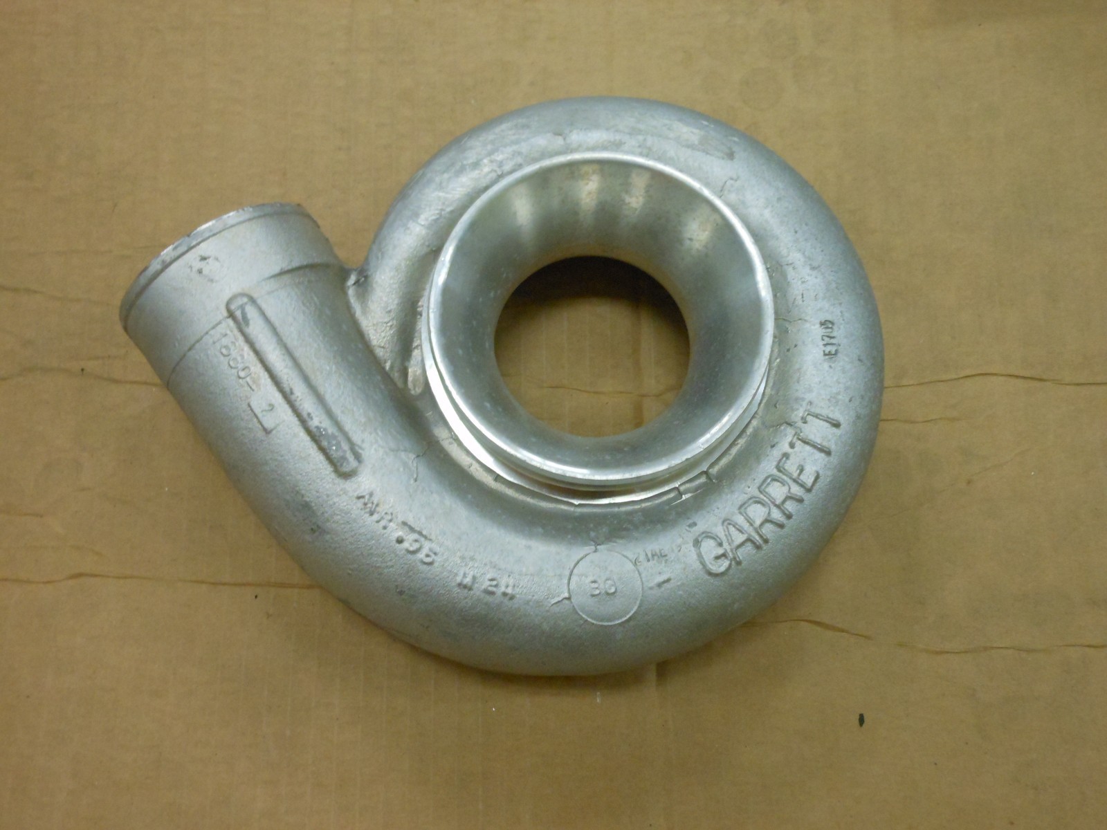 NEW Detroit Diesel Garrett Super Charger Supercharger Turbo Housing 551705