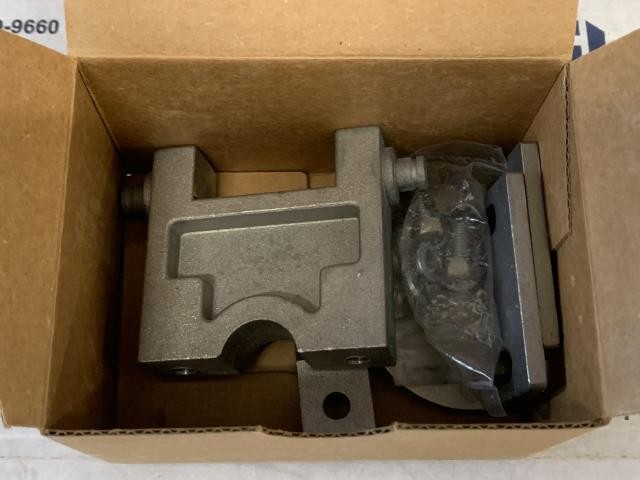 NEW Red Lion Controls Clamp Assy – LSAHC001 w/Warranty
