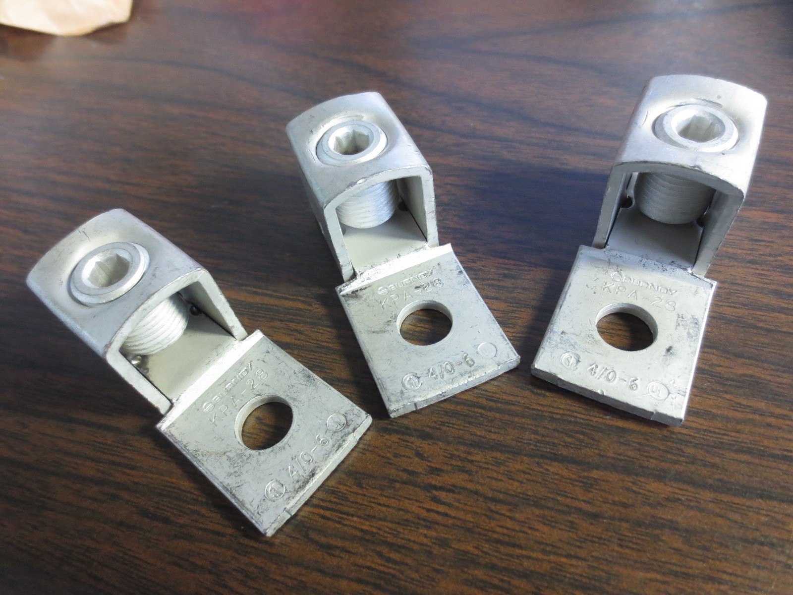 BURNDY KPA-28 LUGS, ALLEN HEAD SCREWS, 4/0-6 – NEW SURPLUS, LOT of 3