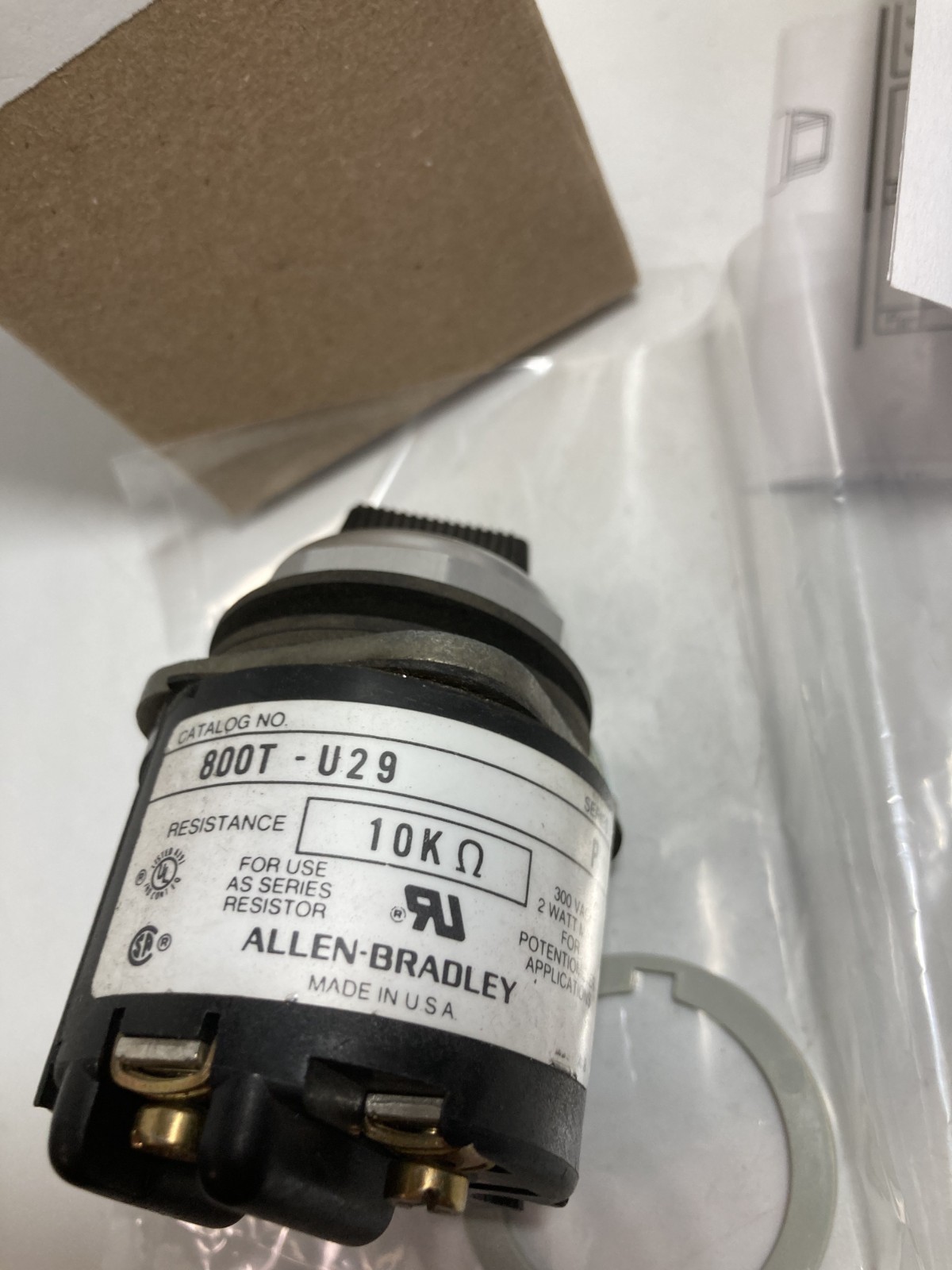 ALLEN BRADLEY 800T-U29 POTENTIOMETER 10,000 OHMS SERIES P