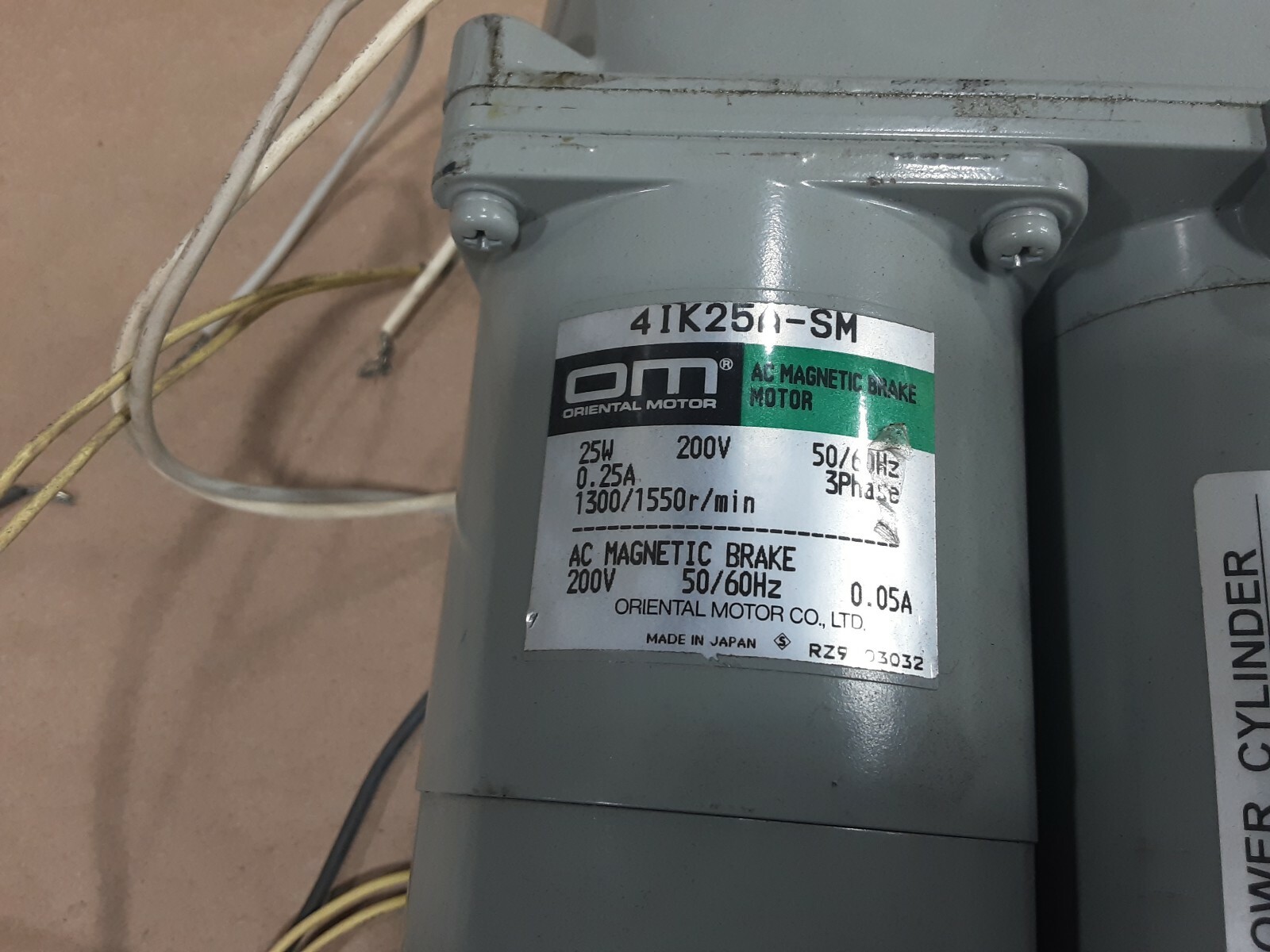 Oriental Motor 4IK25A-SM Magnetic Brake 25W 200V LPB40L1TL CYLINDER #4004D61PR5