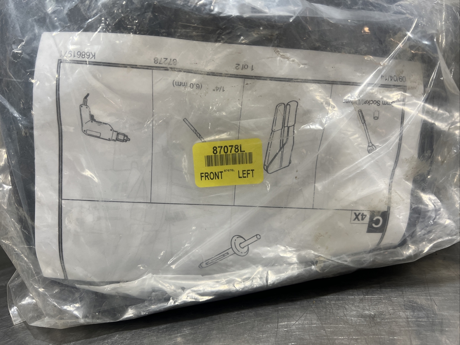 NOS SURPLUS Genuine Mopar 82214137 Mud Guard Set