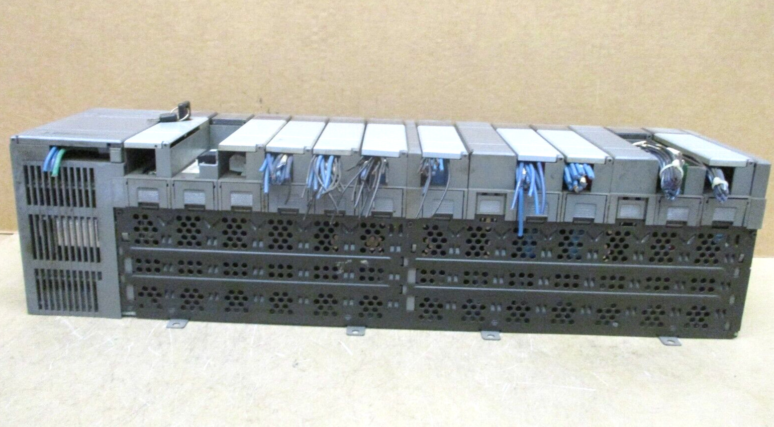 Allen-Bradley SLC 500 1746-P3 Ser A SLC 5/04 CPU 1747-L542 48677GN