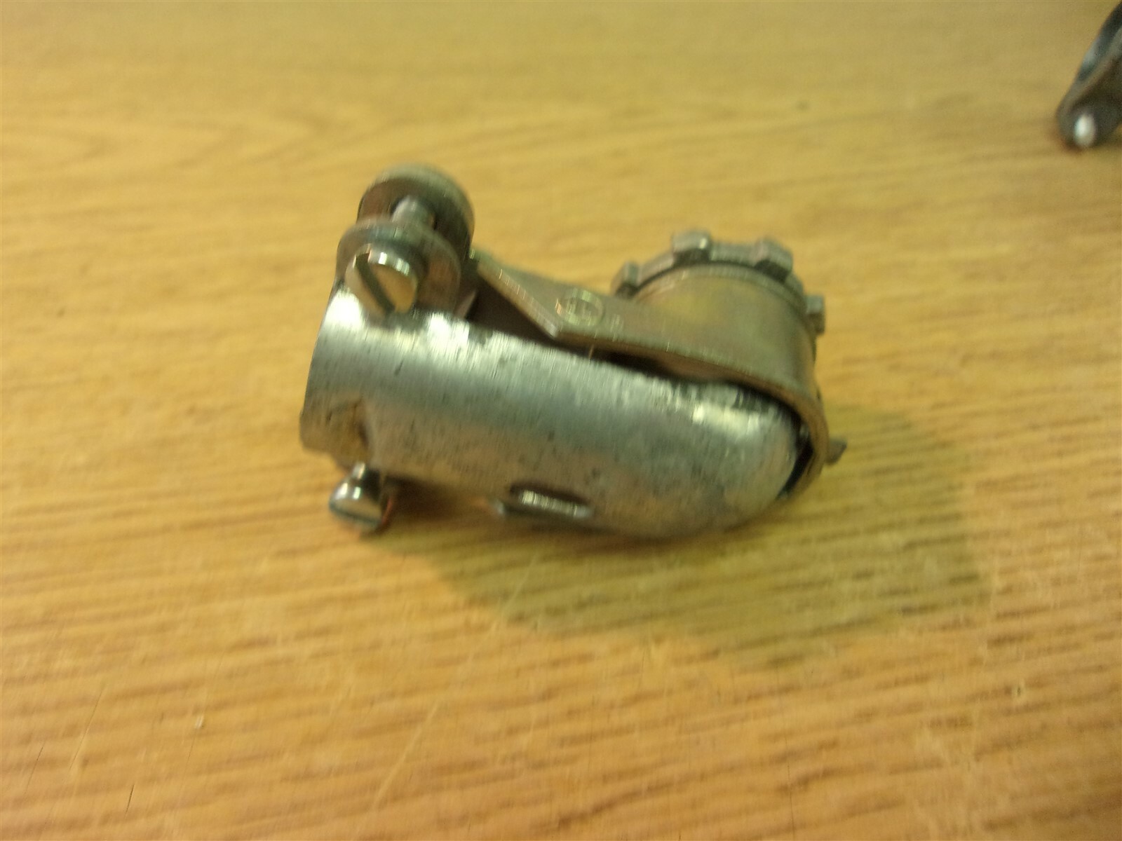 NEW Halex L110-1 Squeeze Clamp Connector *FREE SHIPPING*