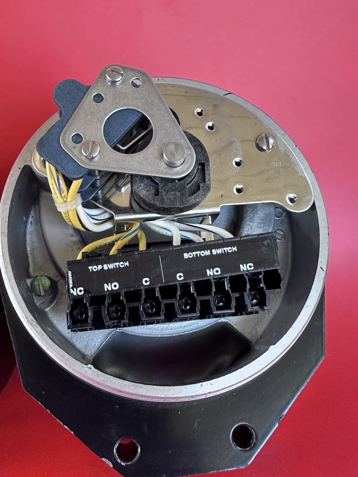 STONEL QZM2VB1DSS LIMIT SWITCH MECHANICAL New Old Stock