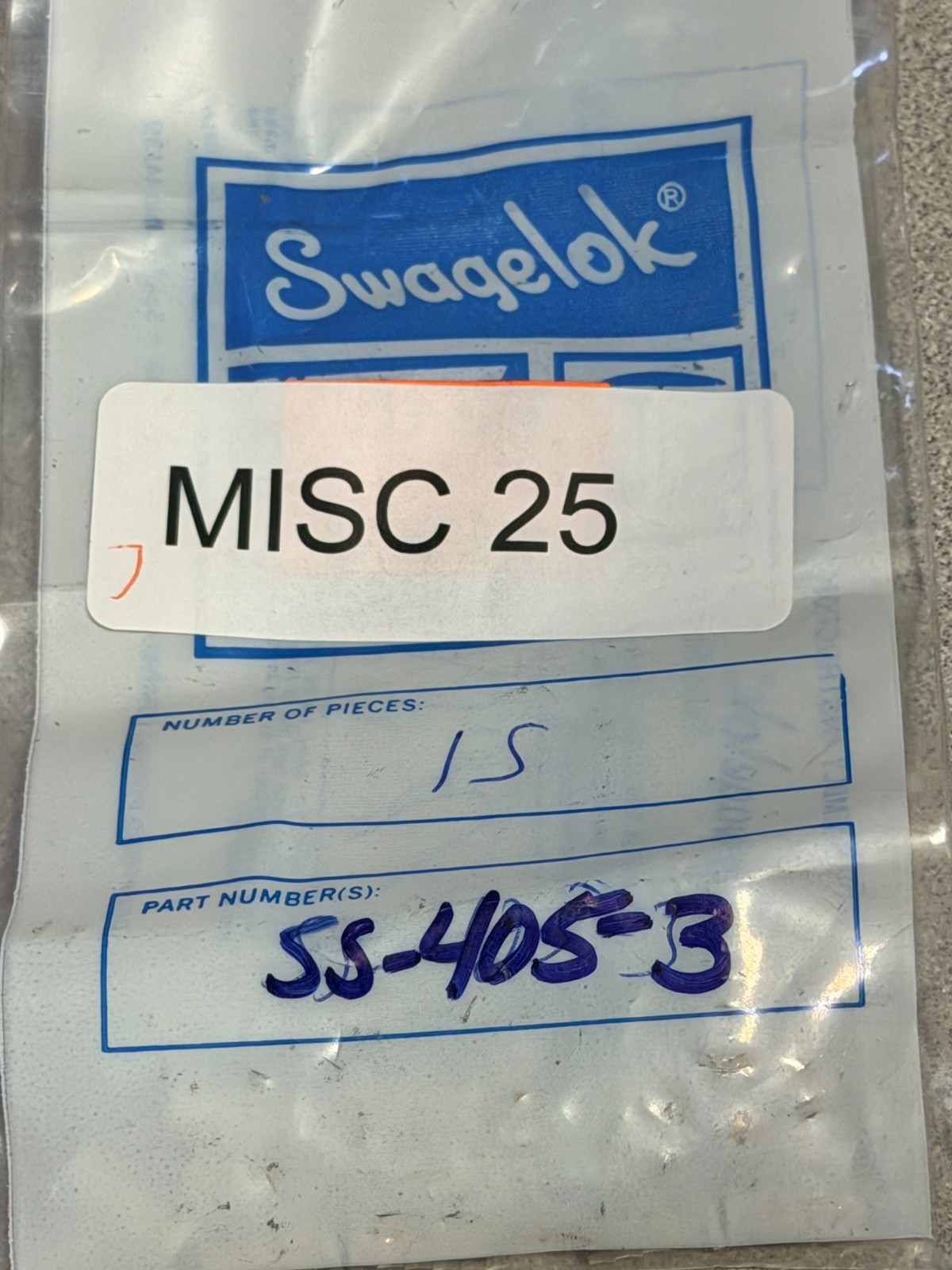 Lot 15 Swagelok SS-405-3 SS Tubing Insert, 1/4 in OD x 3/16 in ID 15pcs Bin M 25