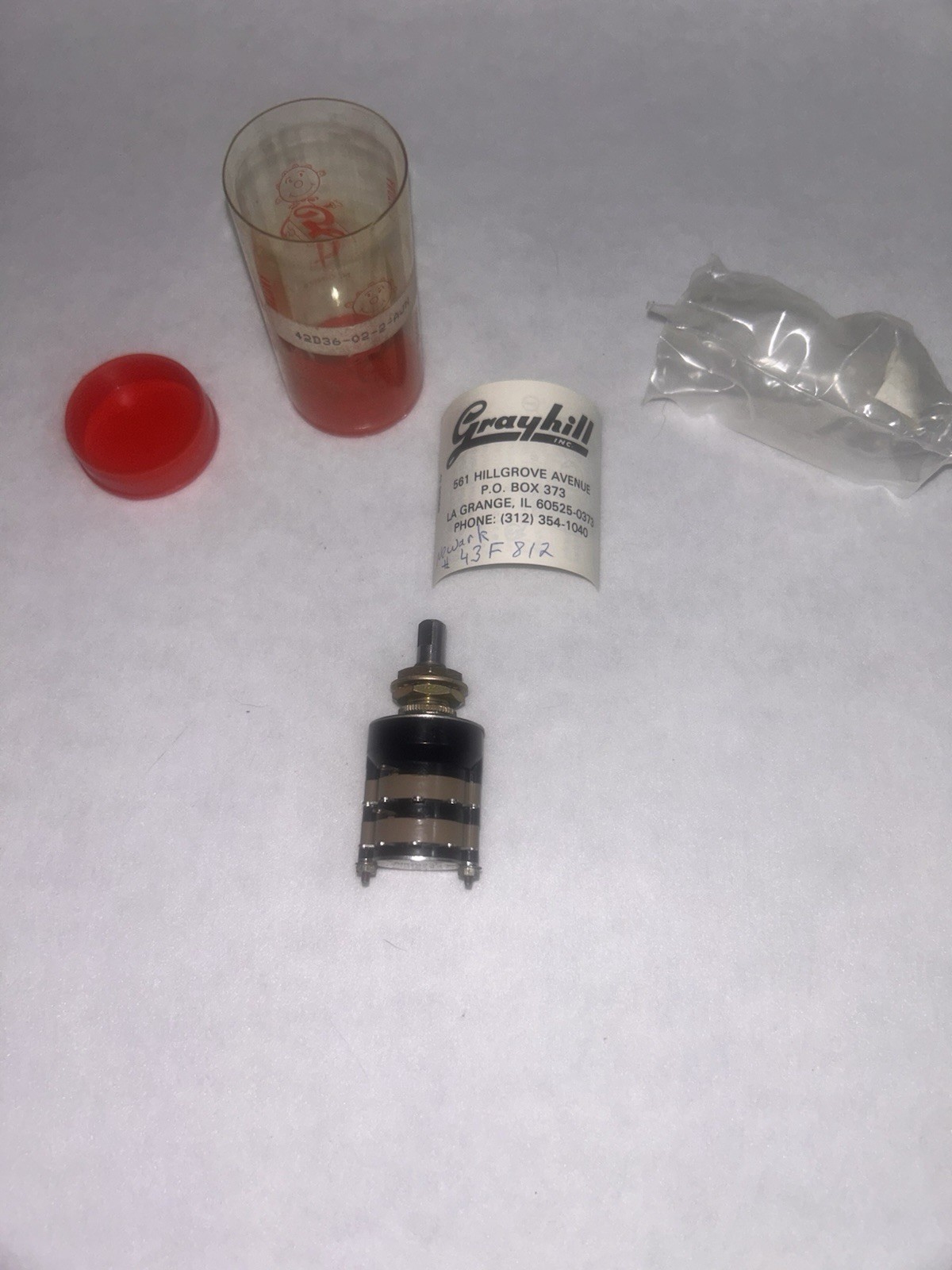 Grayhill 42D36-02-2-AJN Switch Rotary DP Flatted Shaft Solder Lug 1A 115VAC