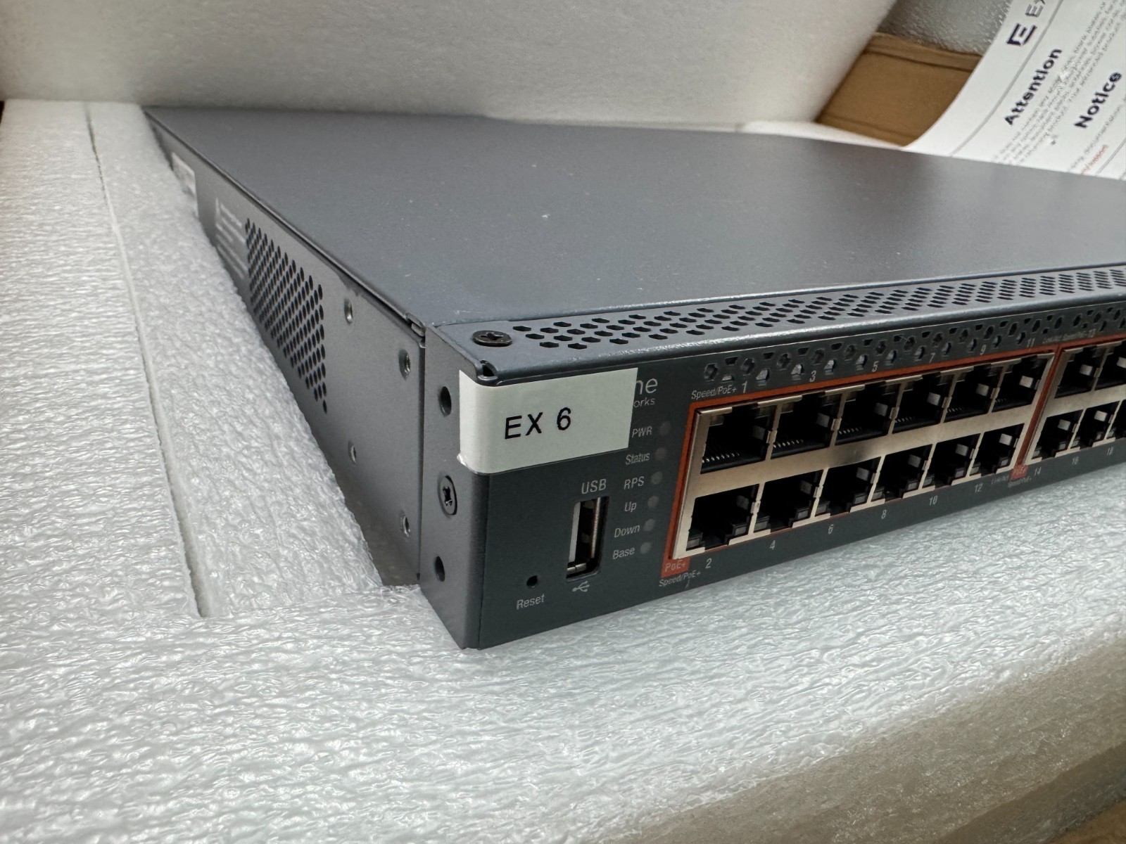Extreme Networks ERS4950GTS-PWR+ Routing Switch REV:07 USB No PSU VAT DHL