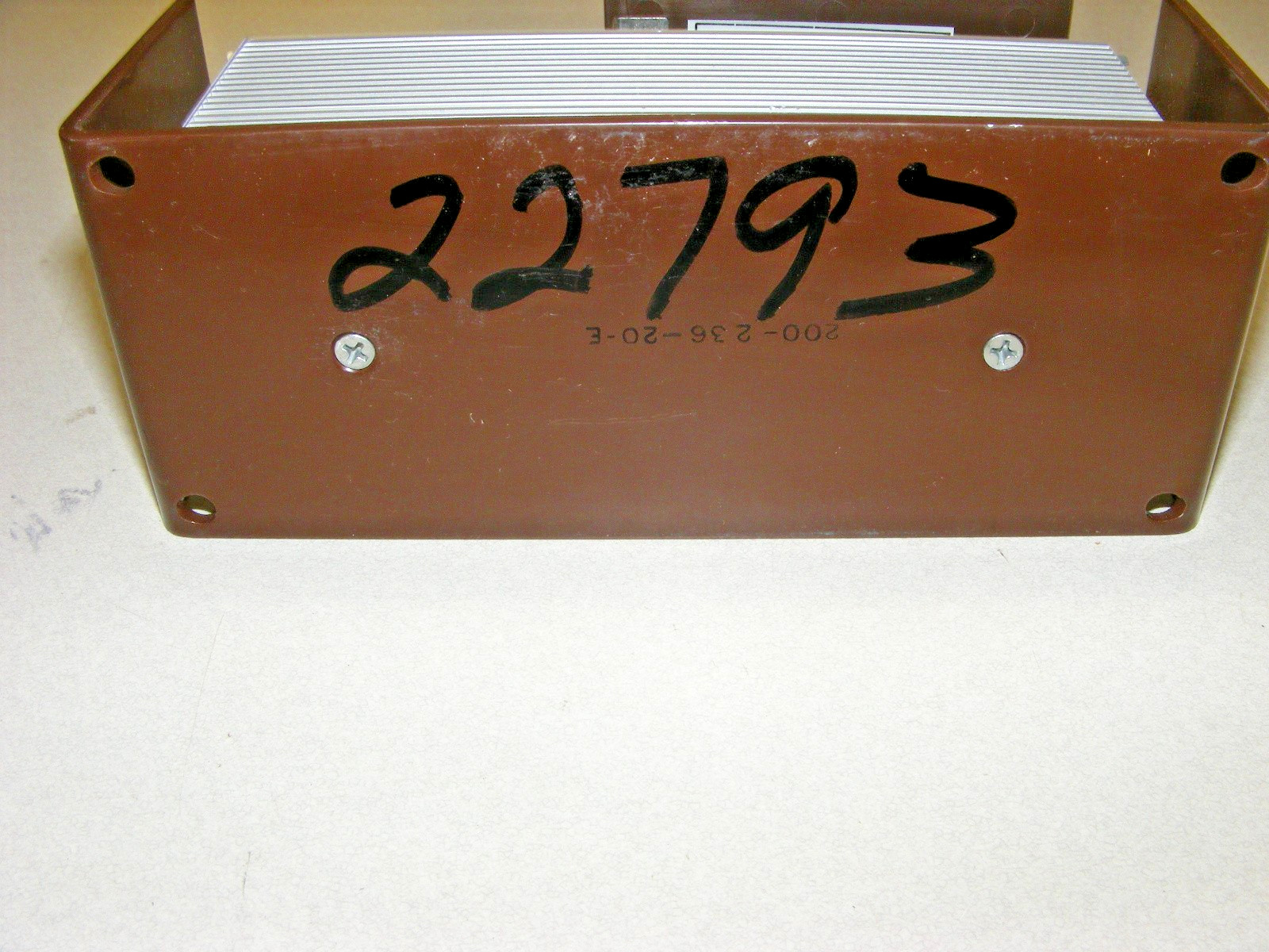 Moore Industries SCT Signal Converter SCT/0-5V/4-20MA/117AC (zz)